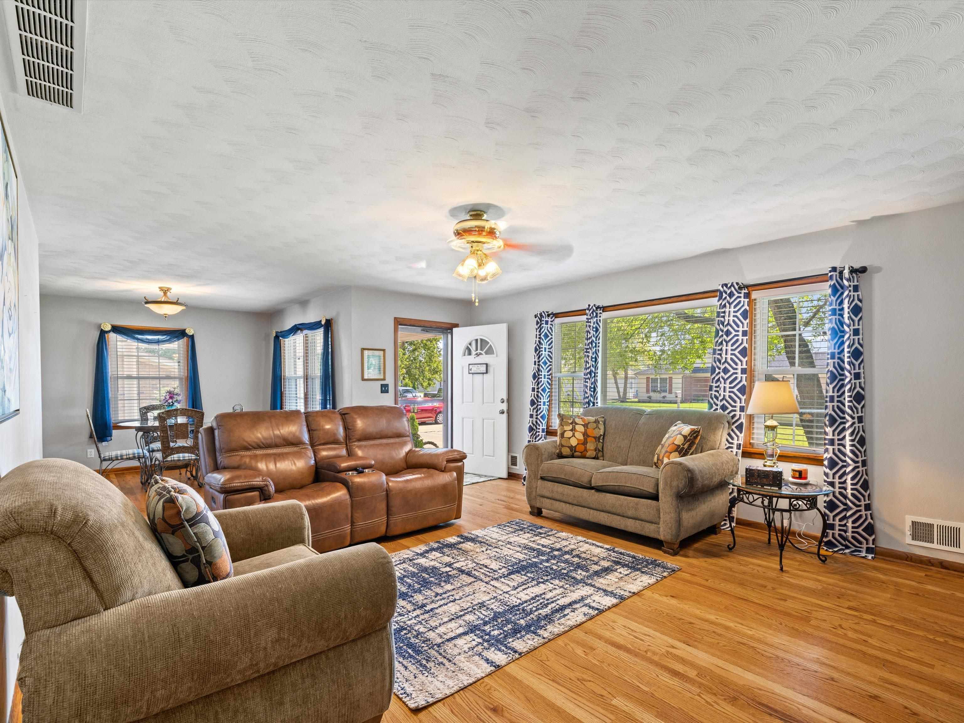 271 Cinderella Drive, Owensboro, Kentucky 42303-0248, 3 Bedrooms Bedrooms, ,2 BathroomsBathrooms,Single Family Residence,For Sale,Cinderella Drive,87808