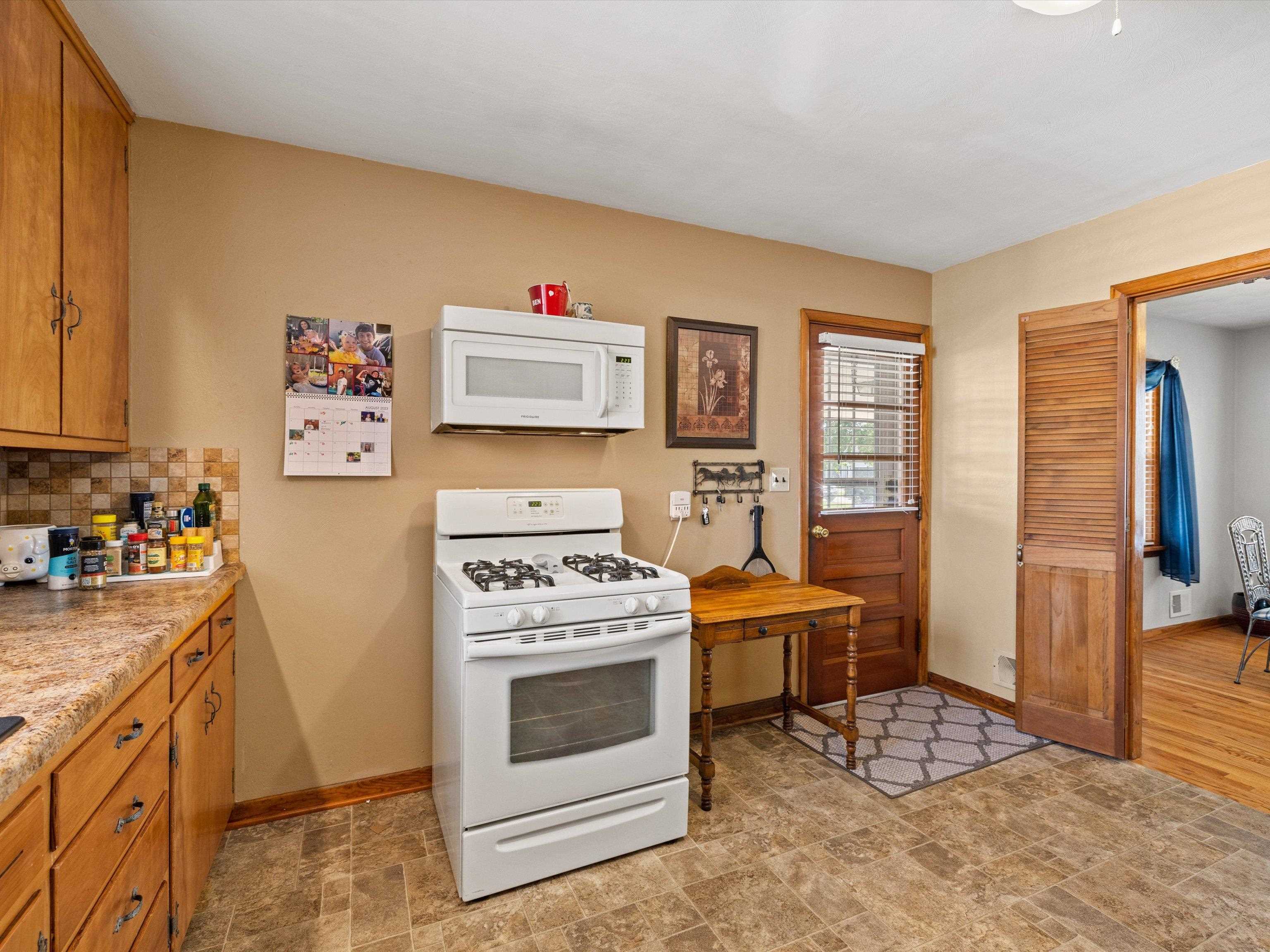 271 Cinderella Drive, Owensboro, Kentucky 42303-0248, 3 Bedrooms Bedrooms, ,2 BathroomsBathrooms,Single Family Residence,For Sale,Cinderella Drive,87808
