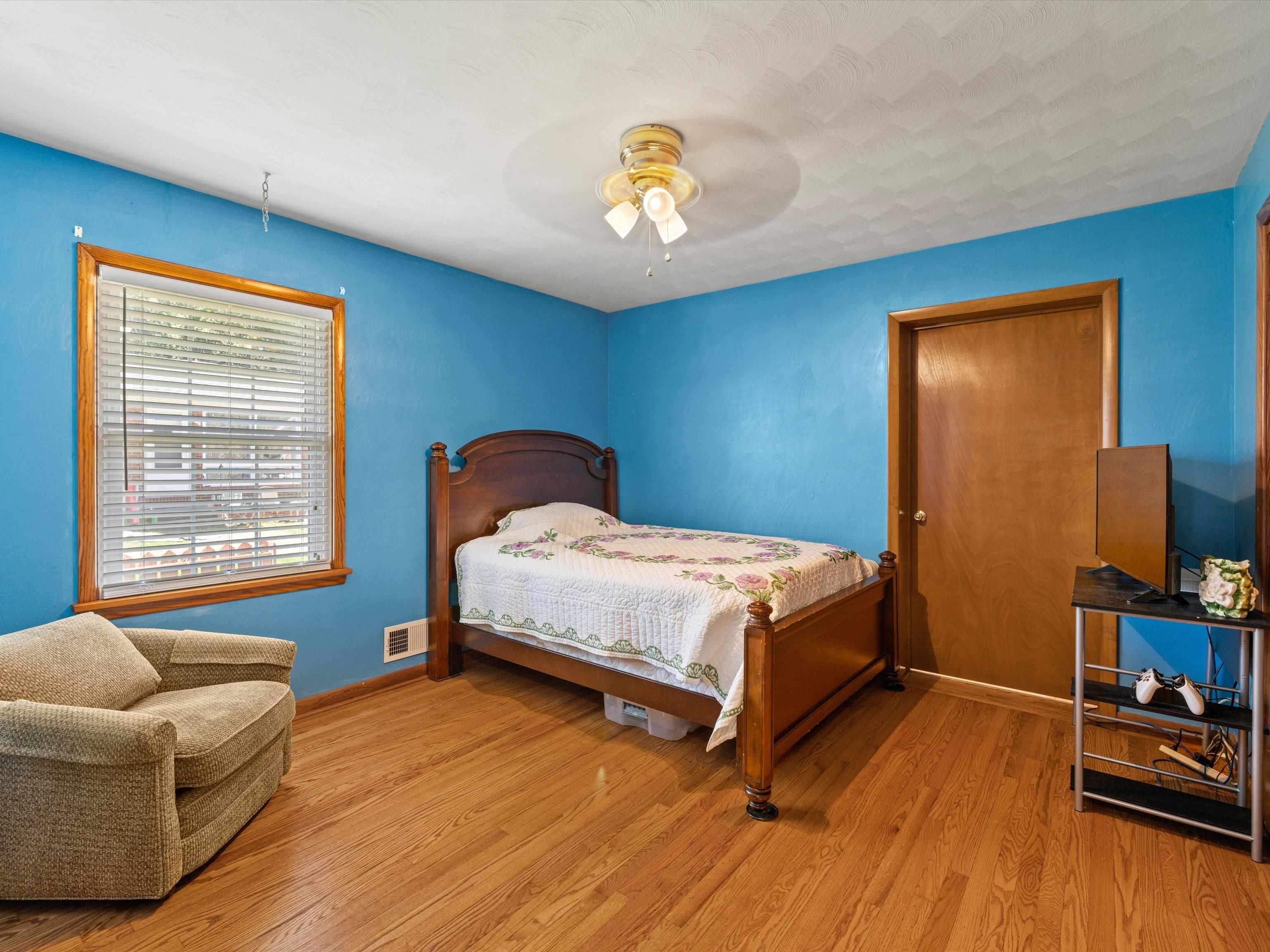 271 Cinderella Drive, Owensboro, Kentucky 42303-0248, 3 Bedrooms Bedrooms, ,2 BathroomsBathrooms,Single Family Residence,For Sale,Cinderella Drive,87808