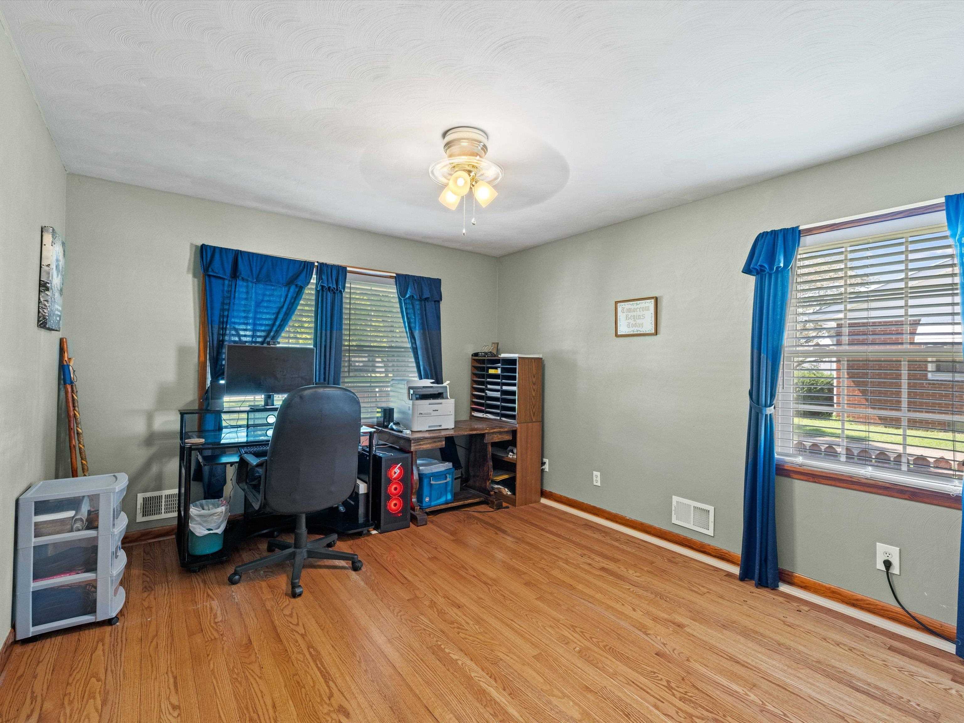 271 Cinderella Drive, Owensboro, Kentucky 42303-0248, 3 Bedrooms Bedrooms, ,2 BathroomsBathrooms,Single Family Residence,For Sale,Cinderella Drive,87808