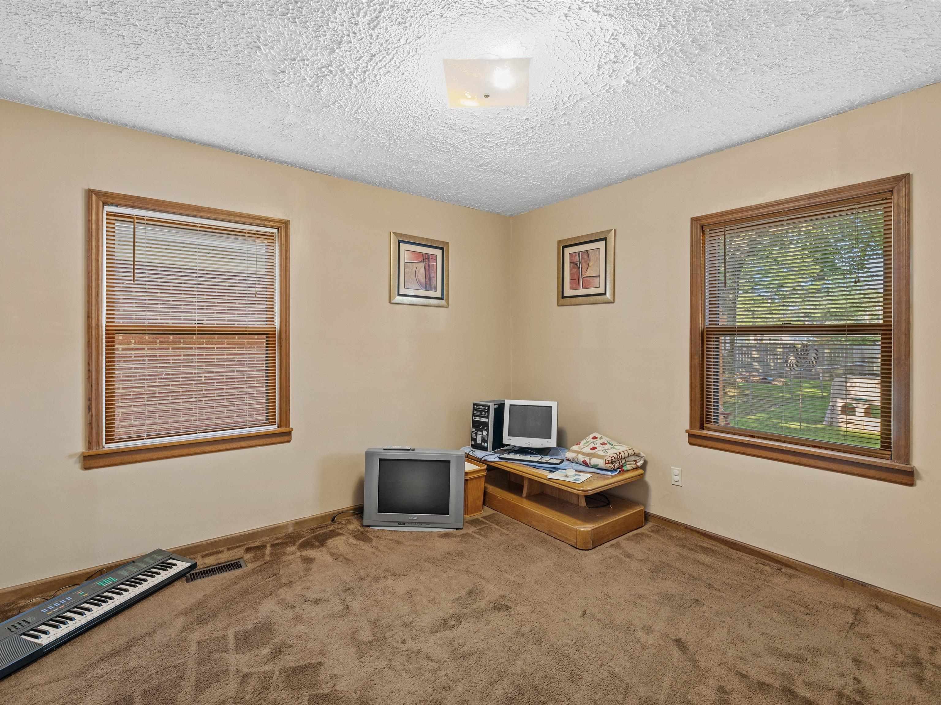 3400 Saint Ann St., Owensboro, Kentucky 42303, 3 Bedrooms Bedrooms, ,2 BathroomsBathrooms,Single Family Residence,For Sale,Saint Ann St.,87814