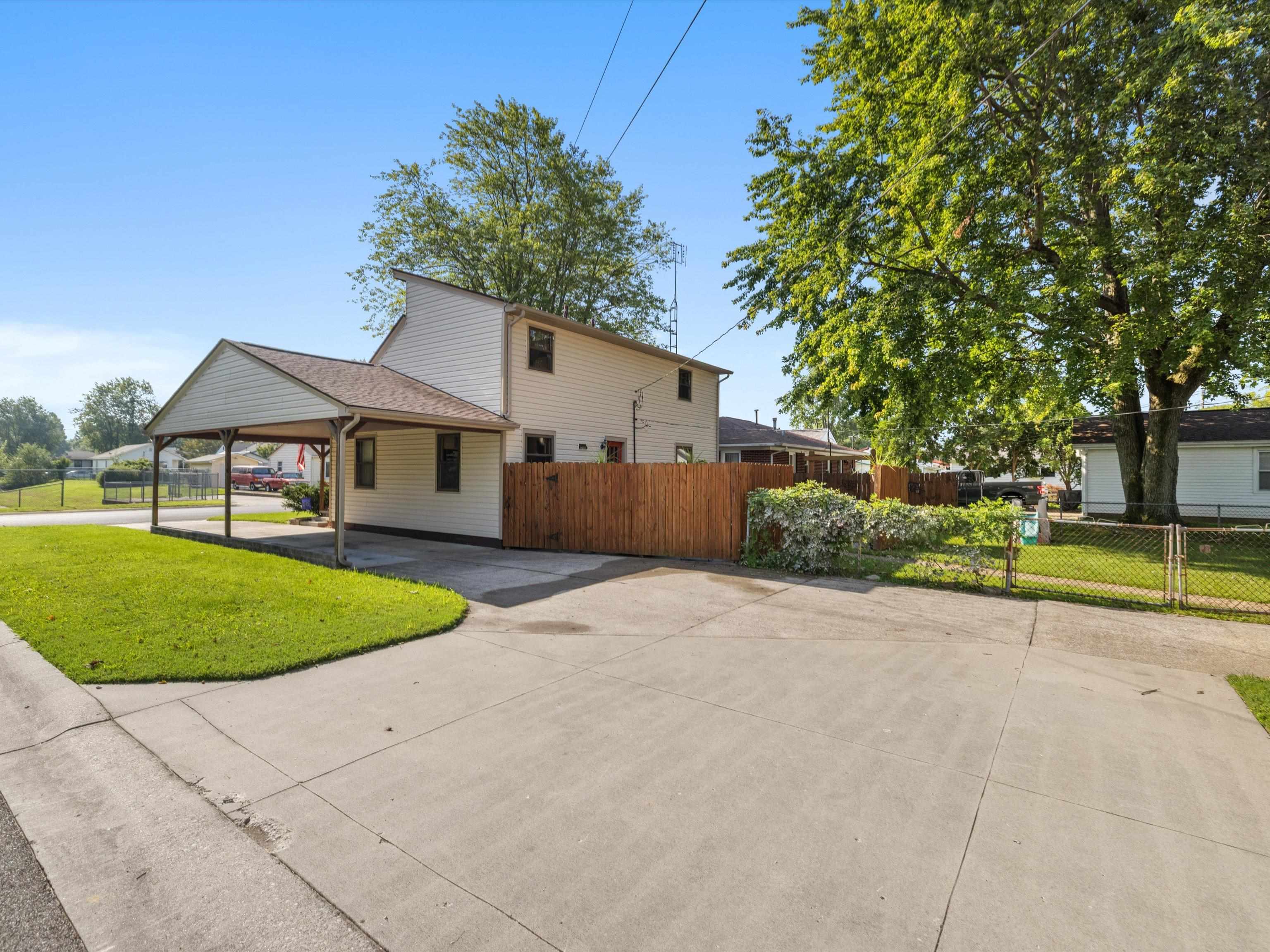 3400 Saint Ann St., Owensboro, Kentucky 42303, 3 Bedrooms Bedrooms, ,2 BathroomsBathrooms,Single Family Residence,For Sale,Saint Ann St.,87814