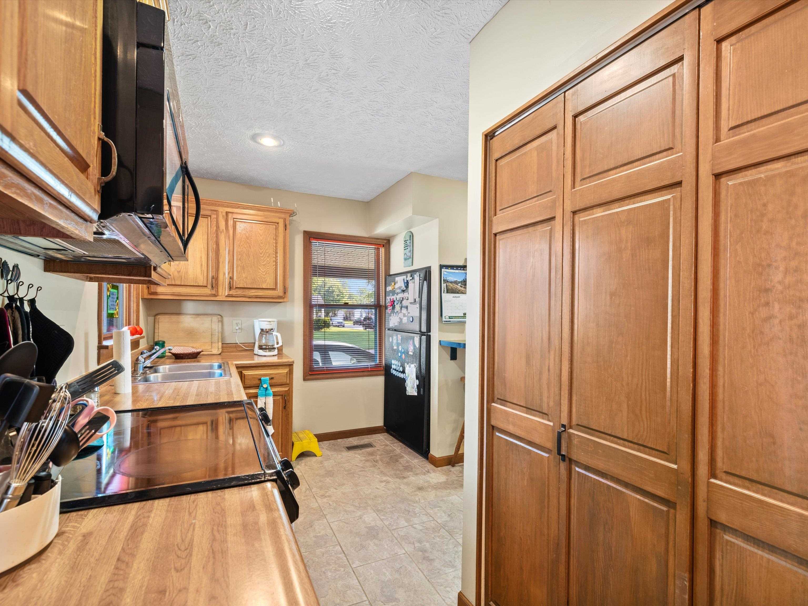3400 Saint Ann St., Owensboro, Kentucky 42303, 3 Bedrooms Bedrooms, ,2 BathroomsBathrooms,Single Family Residence,For Sale,Saint Ann St.,87814