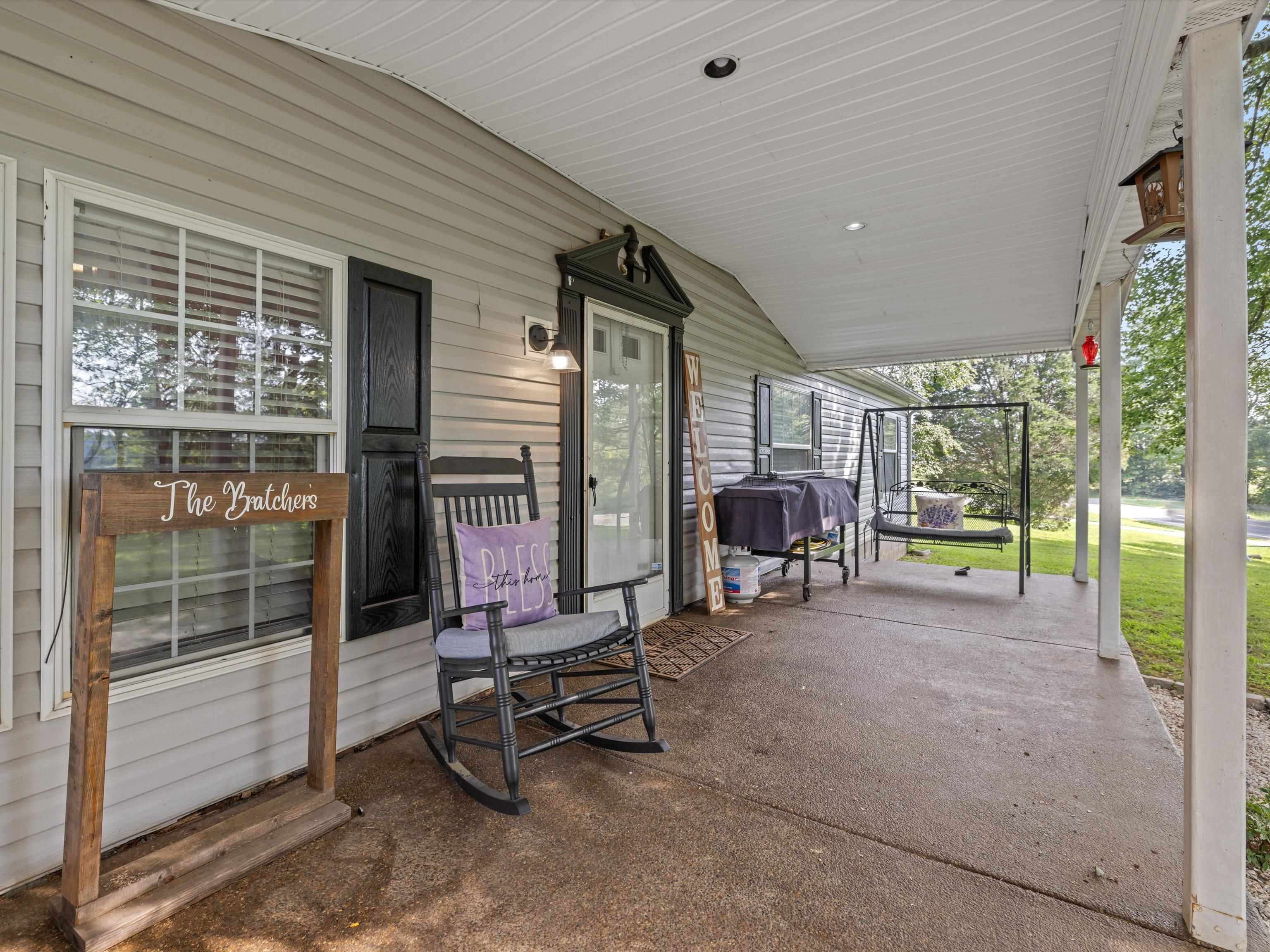 9231 HWY 231, Utica, Kentucky 42376, 4 Bedrooms Bedrooms, ,2 BathroomsBathrooms,Single Family Residence,For Sale,HWY 231,87818