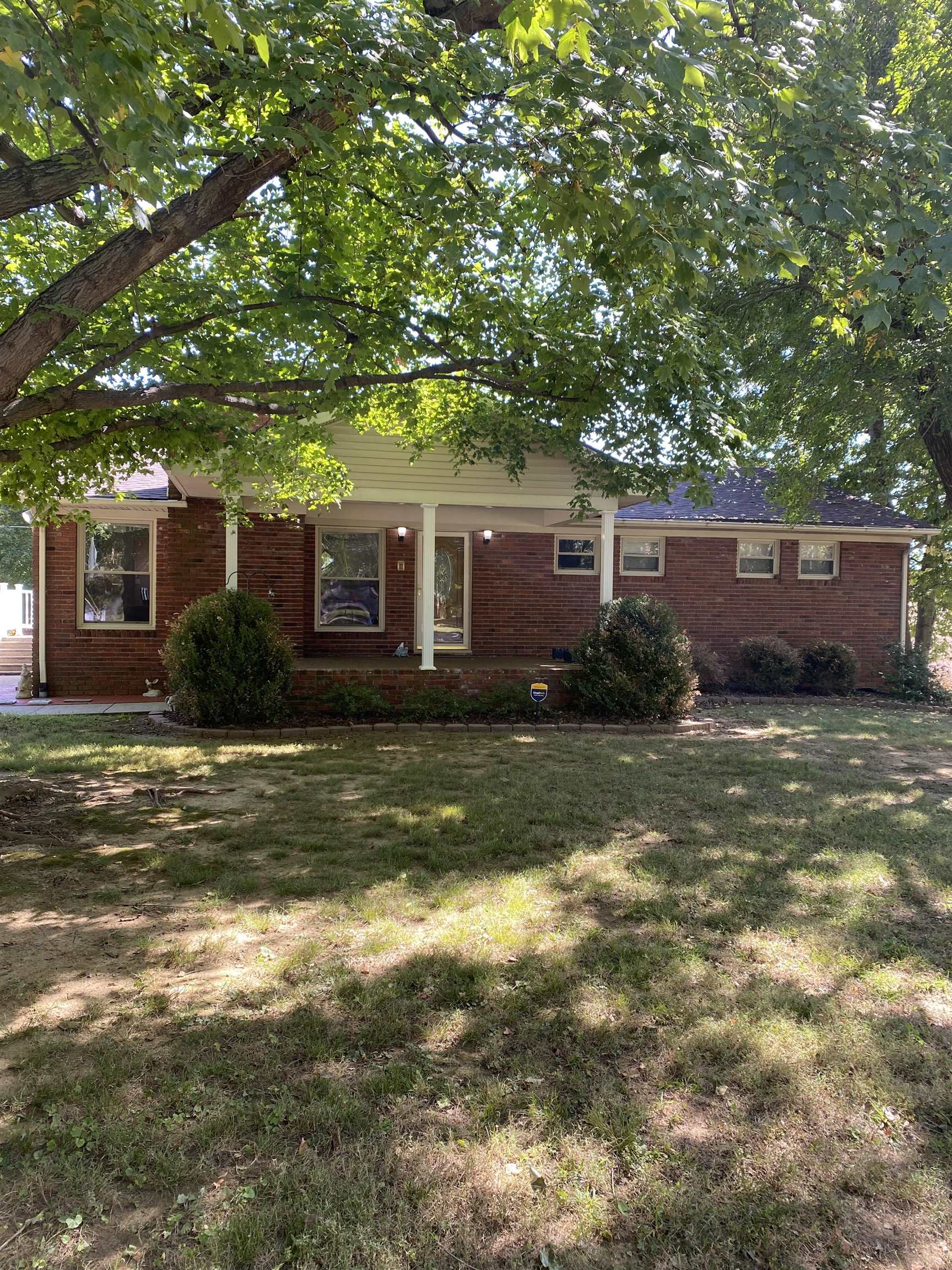5540 Graham Lane, Owensboro, Kentucky 42303, 4 Bedrooms Bedrooms, ,2 BathroomsBathrooms,Single Family Residence,For Sale,Graham Lane,87820