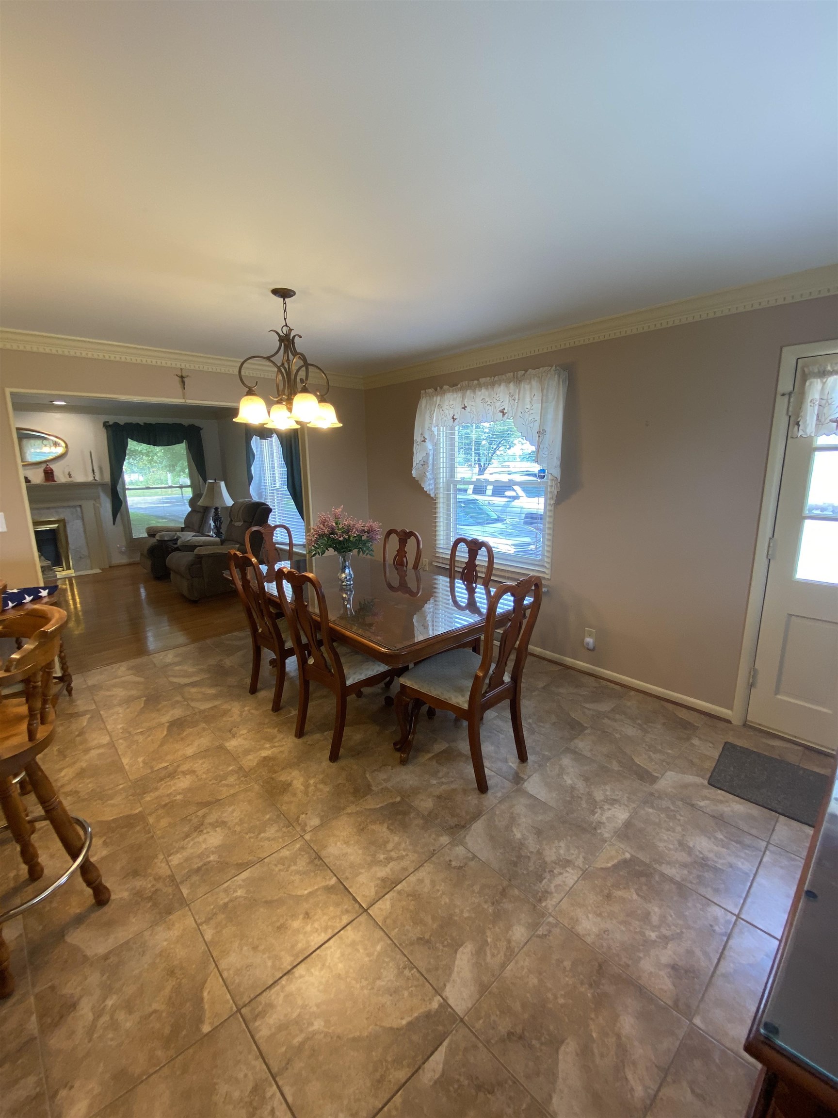 5540 Graham Lane, Owensboro, Kentucky 42303, 4 Bedrooms Bedrooms, ,2 BathroomsBathrooms,Single Family Residence,For Sale,Graham Lane,87820