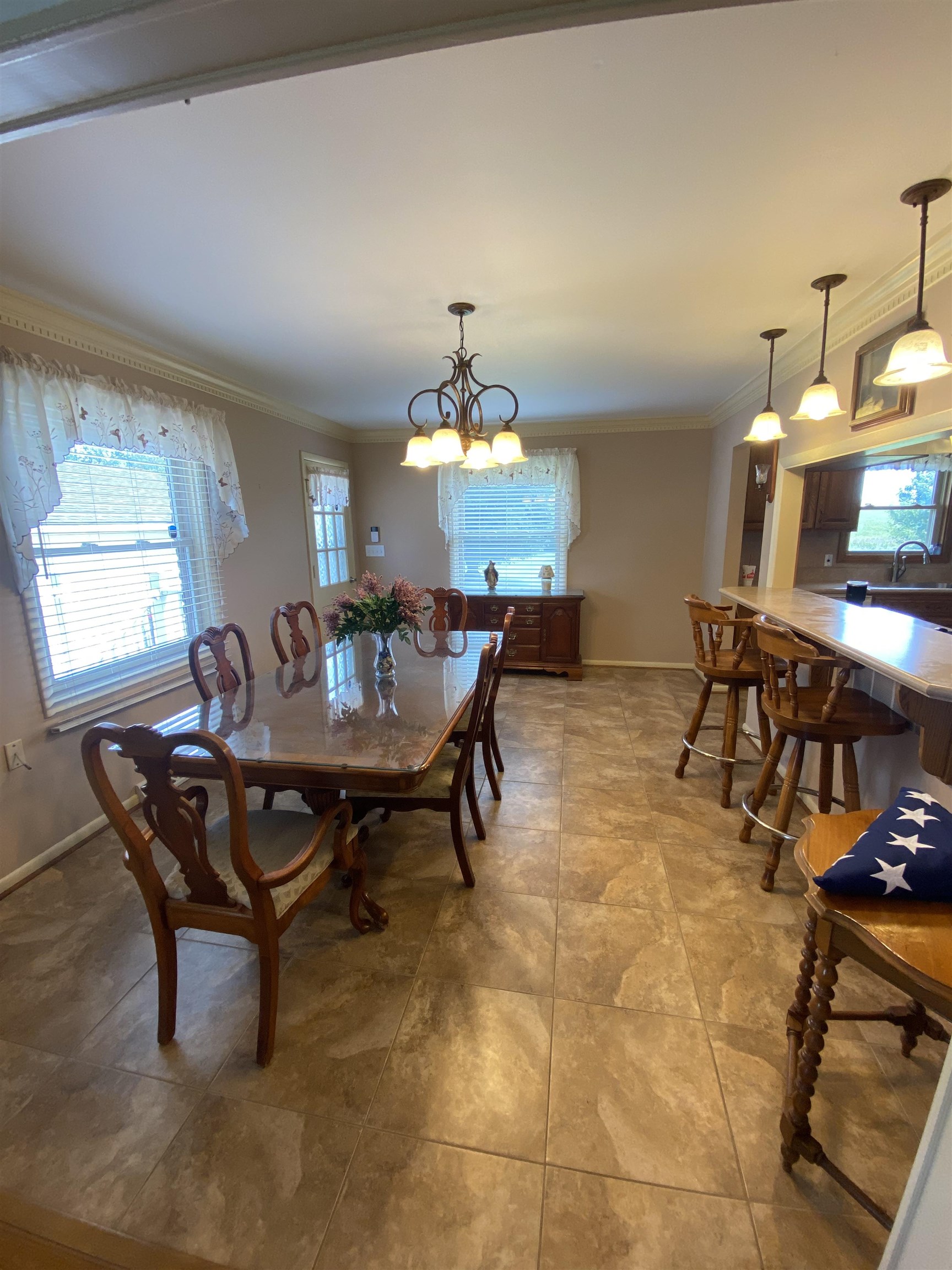 5540 Graham Lane, Owensboro, Kentucky 42303, 4 Bedrooms Bedrooms, ,2 BathroomsBathrooms,Single Family Residence,For Sale,Graham Lane,87820