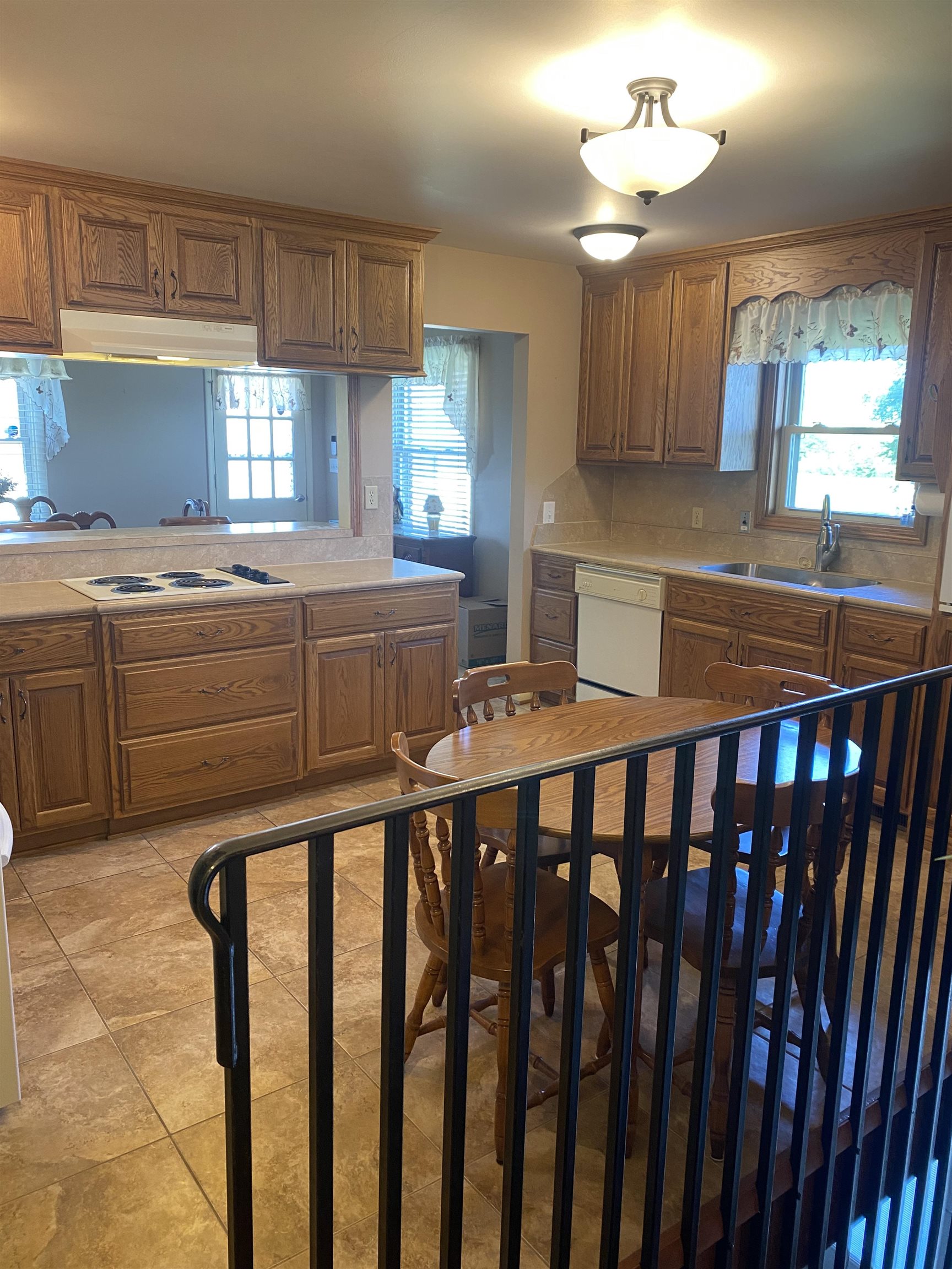 5540 Graham Lane, Owensboro, Kentucky 42303, 4 Bedrooms Bedrooms, ,2 BathroomsBathrooms,Single Family Residence,For Sale,Graham Lane,87820