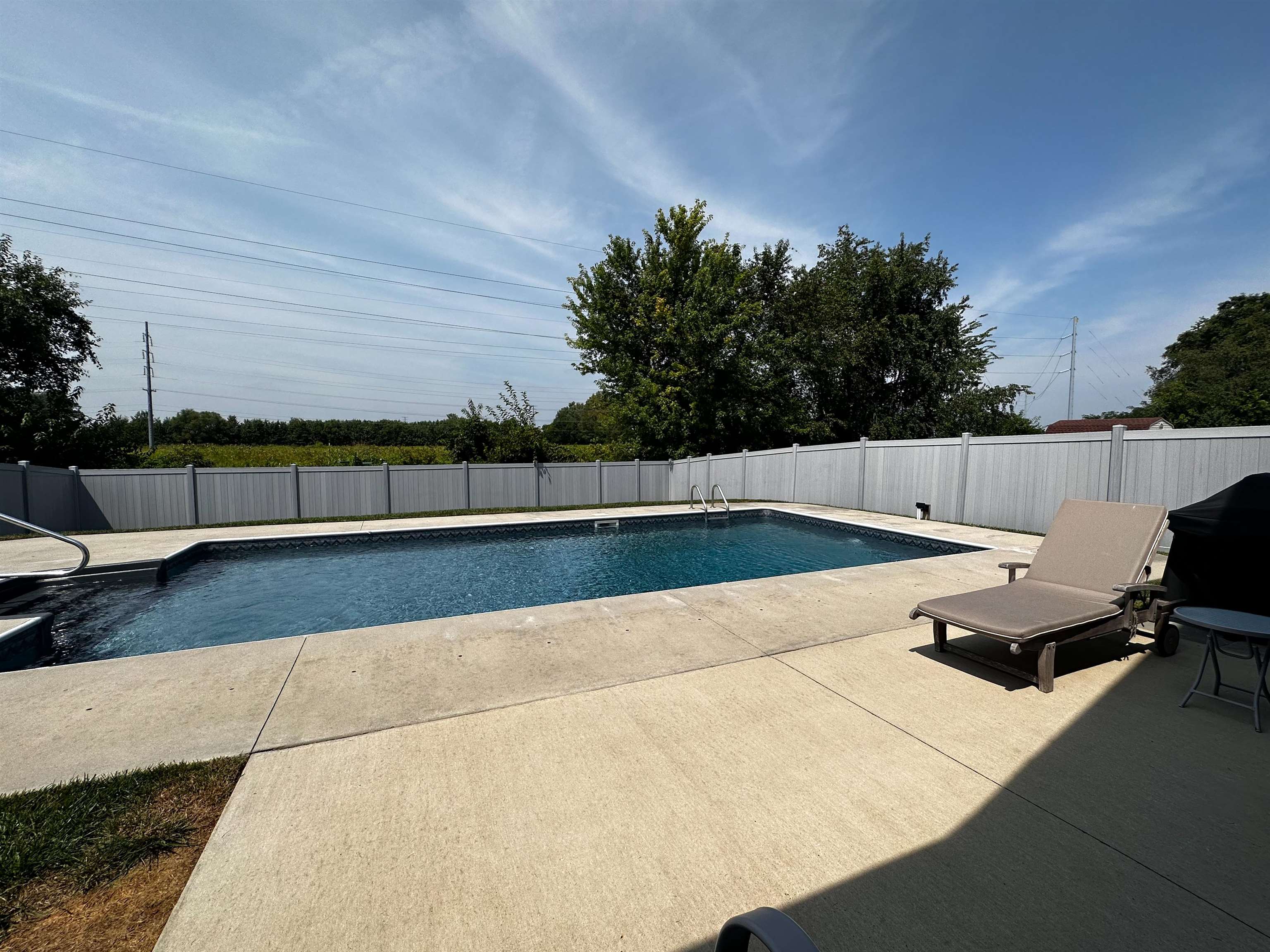 3865 Brookfield Dr, Owensboro, Kentucky 42303, 4 Bedrooms Bedrooms, ,2 BathroomsBathrooms,Single Family Residence,For Sale,Brookfield Dr,87821