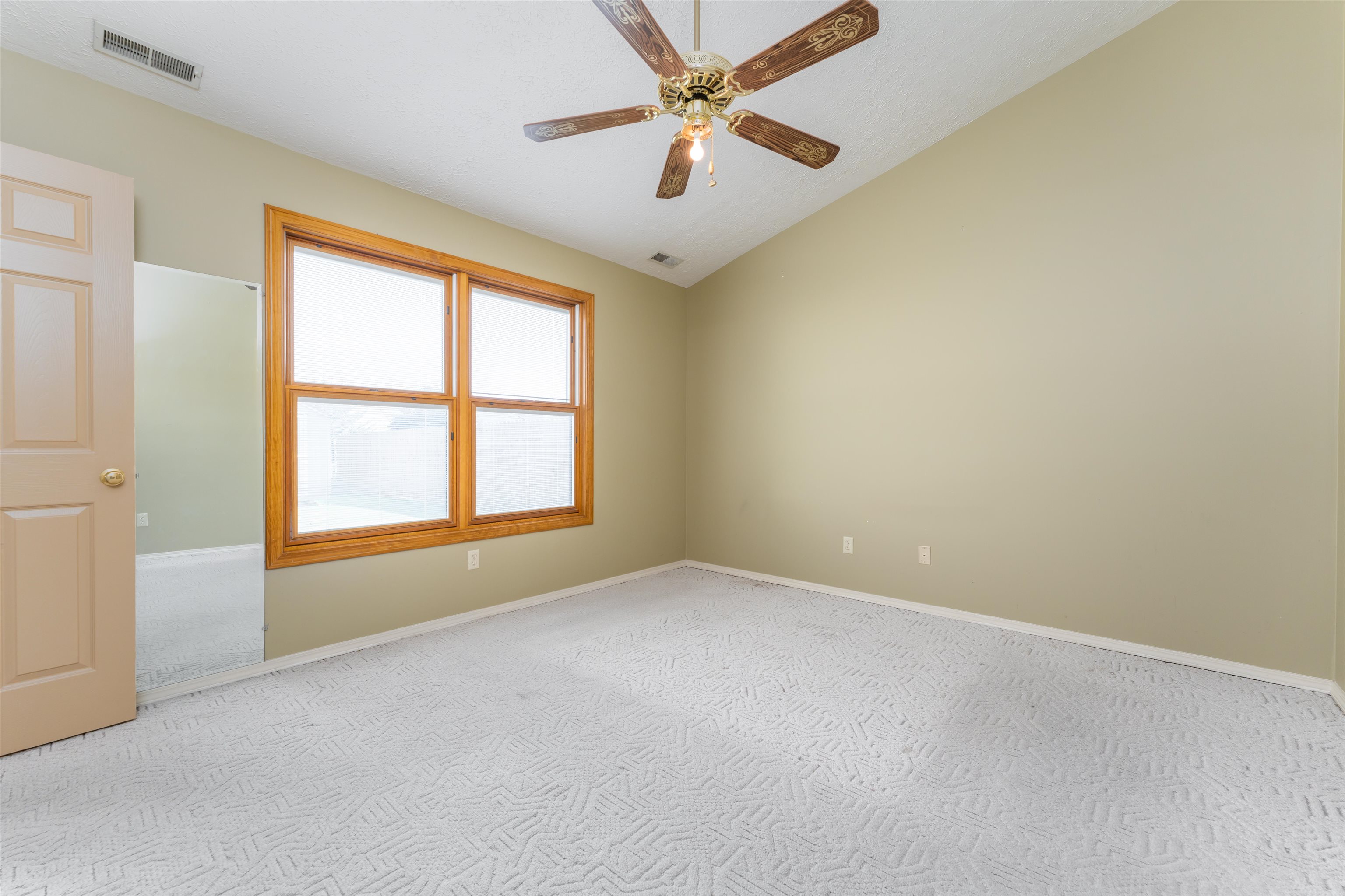 4619 McIntire Crossing, Owensboro, Kentucky 42301, 3 Bedrooms Bedrooms, ,2 BathroomsBathrooms,Single Family Residence,For Sale,McIntire Crossing,87827