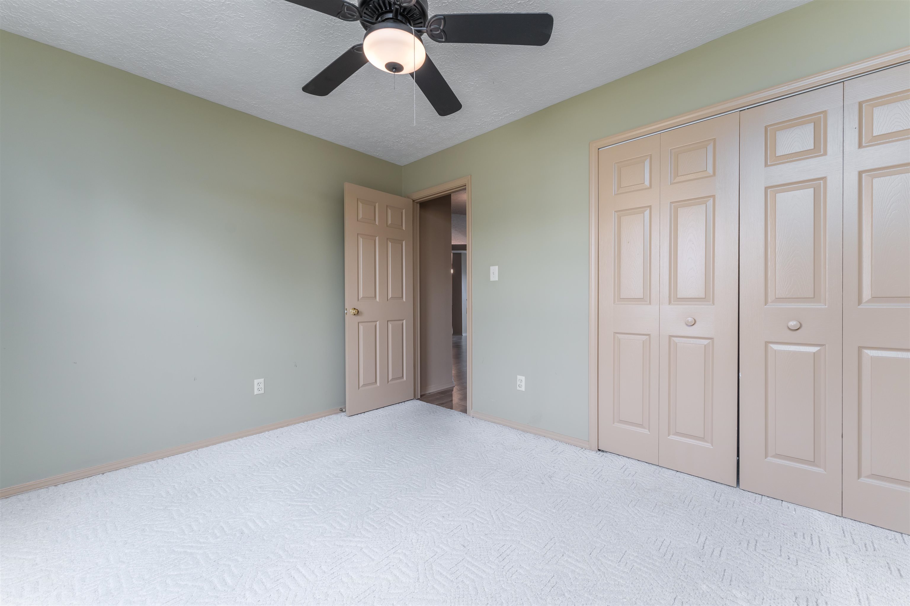 4619 McIntire Crossing, Owensboro, Kentucky 42301, 3 Bedrooms Bedrooms, ,2 BathroomsBathrooms,Single Family Residence,For Sale,McIntire Crossing,87827