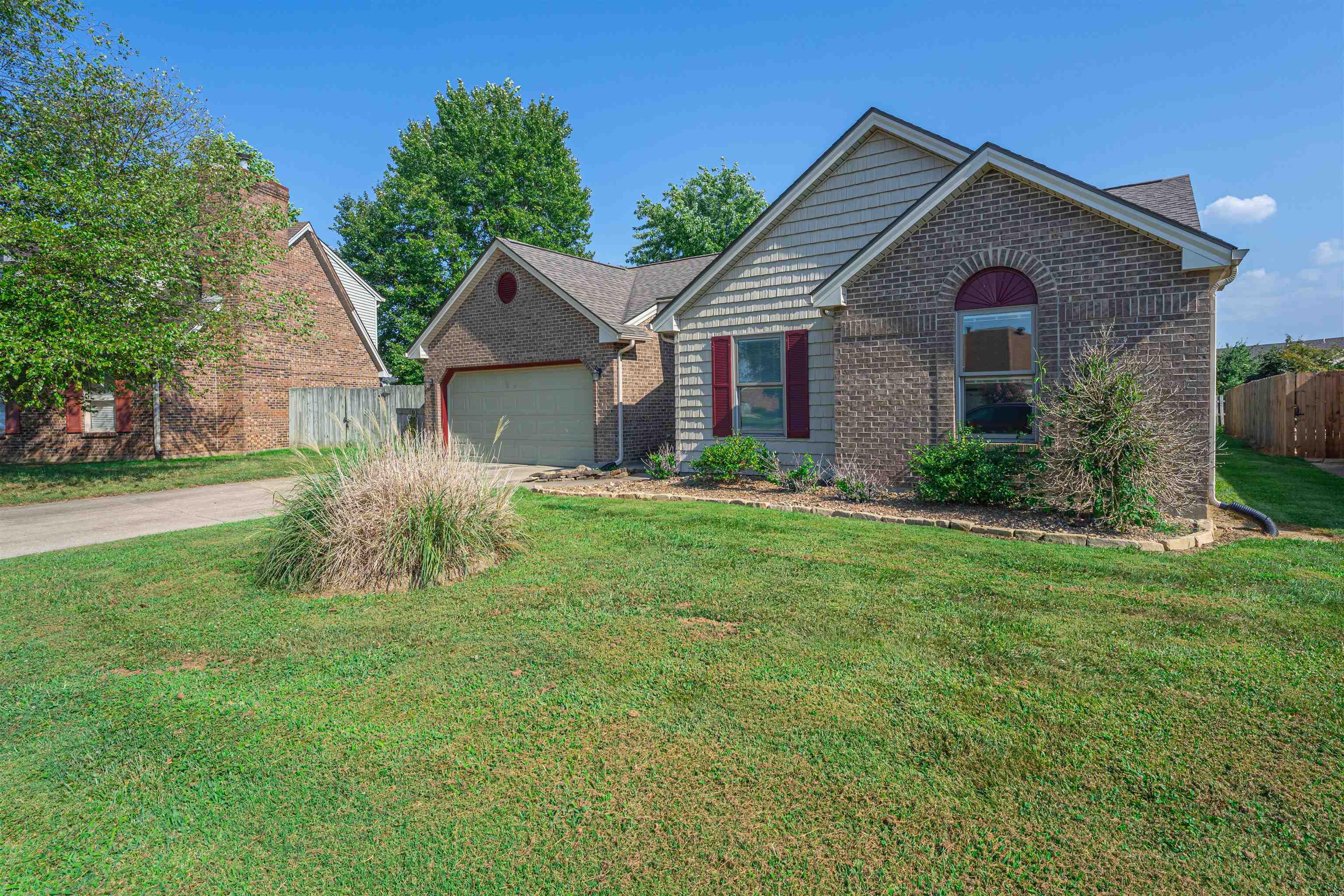 4619 McIntire Crossing, Owensboro, Kentucky 42301, 3 Bedrooms Bedrooms, ,2 BathroomsBathrooms,Single Family Residence,For Sale,McIntire Crossing,87827