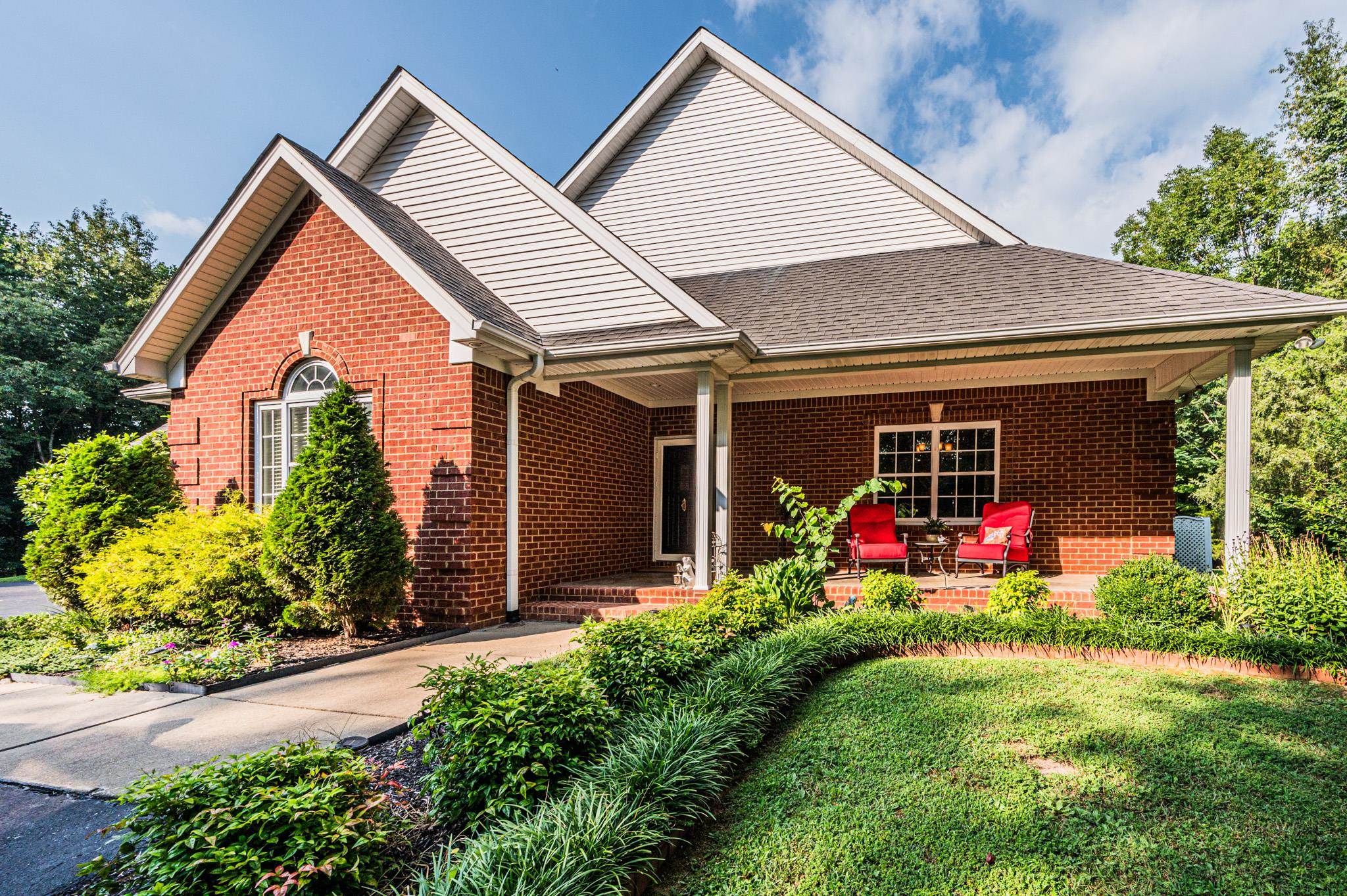 470 Goss Parrish Road, Bowling Green, Kentucky 42103, 4 Bedrooms Bedrooms, ,3 BathroomsBathrooms,Single Family Residence,For Sale,Goss Parrish Road,87831