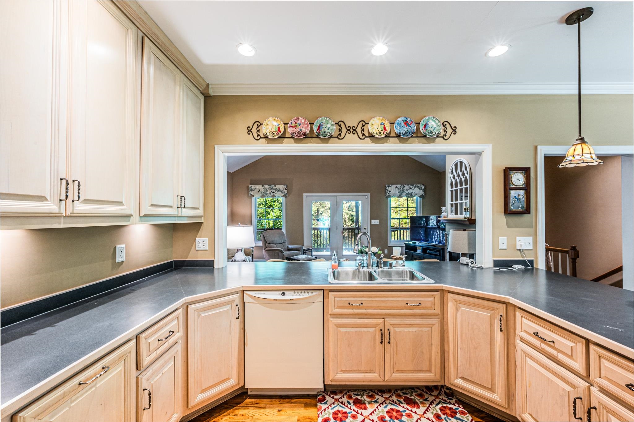 470 Goss Parrish Road, Bowling Green, Kentucky 42103, 4 Bedrooms Bedrooms, ,3 BathroomsBathrooms,Single Family Residence,For Sale,Goss Parrish Road,87831