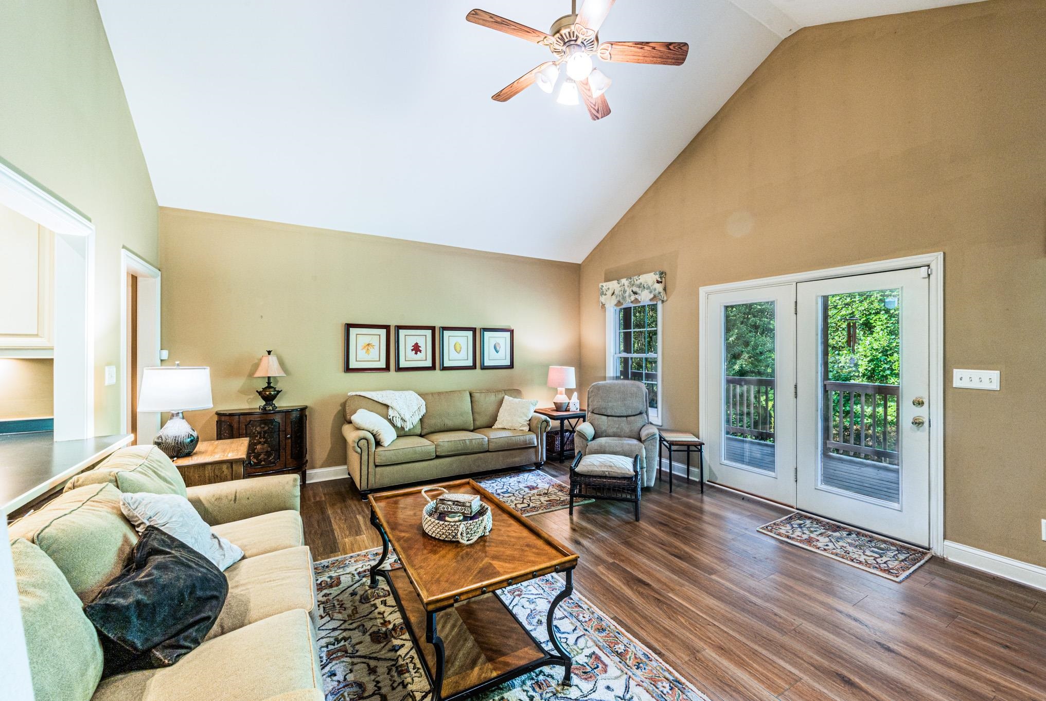 470 Goss Parrish Road, Bowling Green, Kentucky 42103, 4 Bedrooms Bedrooms, ,3 BathroomsBathrooms,Single Family Residence,For Sale,Goss Parrish Road,87831