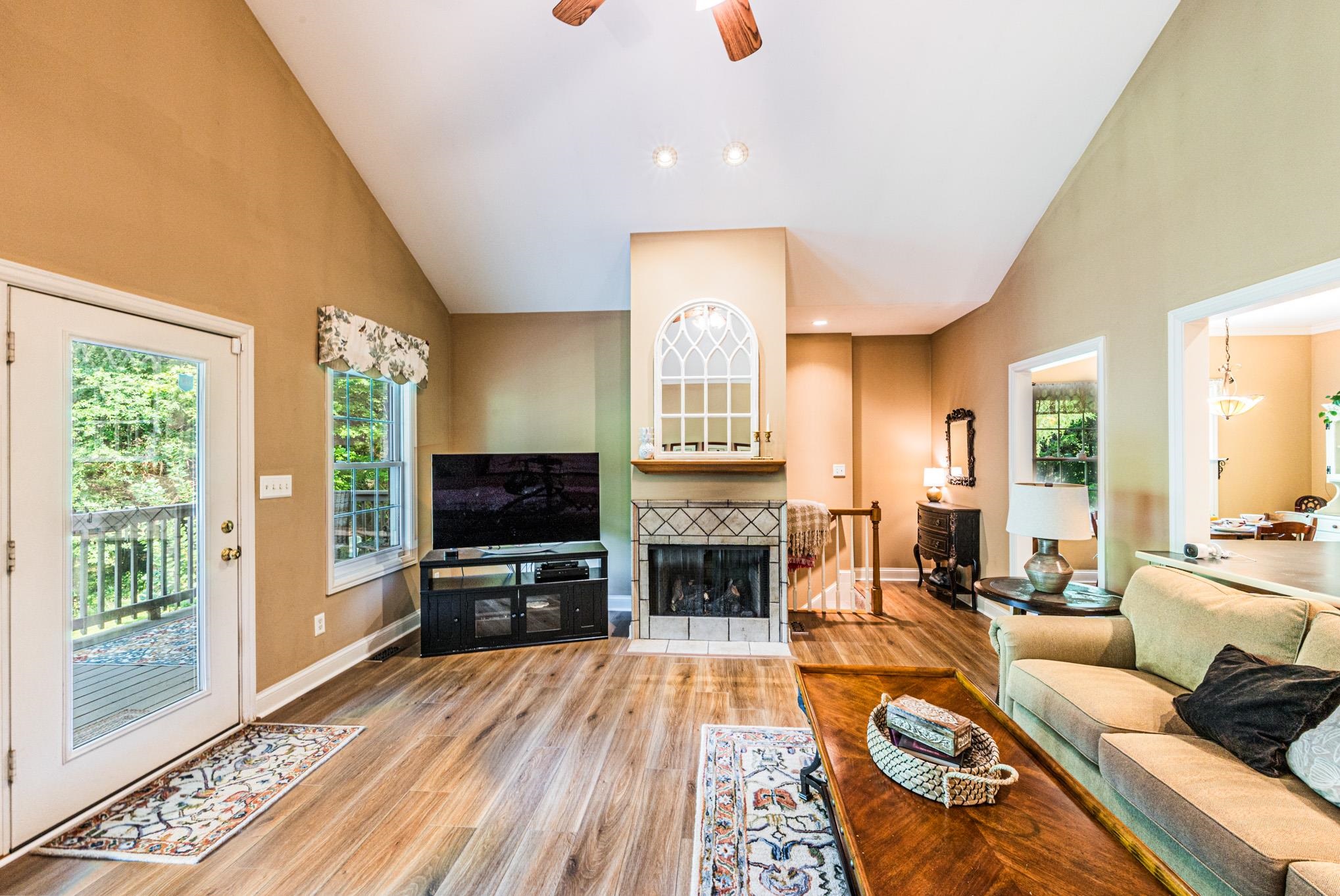 470 Goss Parrish Road, Bowling Green, Kentucky 42103, 4 Bedrooms Bedrooms, ,3 BathroomsBathrooms,Single Family Residence,For Sale,Goss Parrish Road,87831