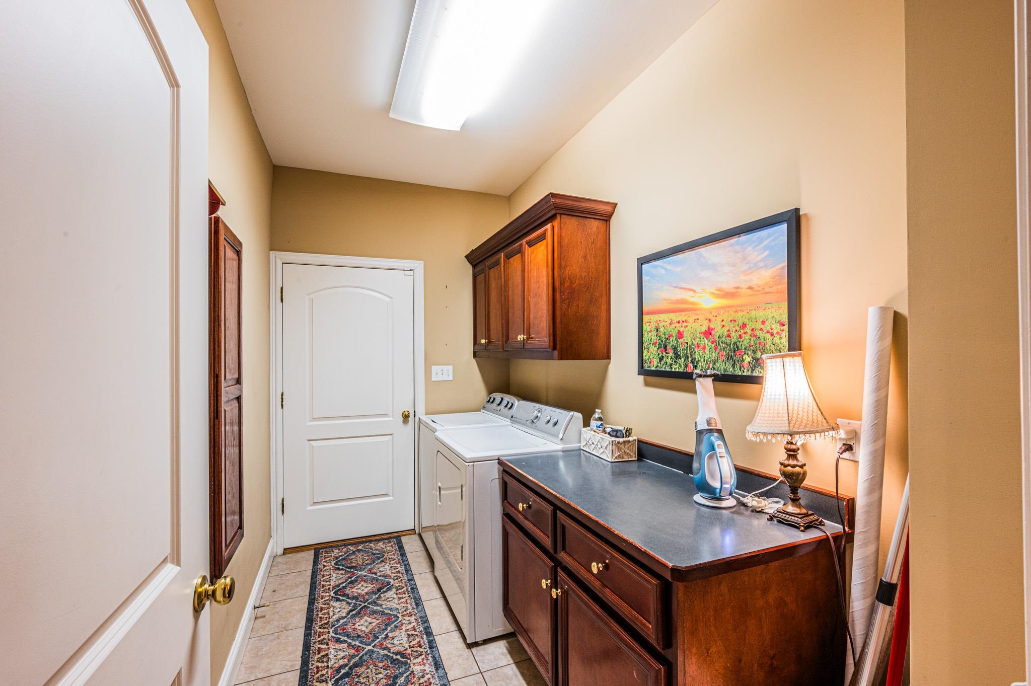 470 Goss Parrish Road, Bowling Green, Kentucky 42103, 4 Bedrooms Bedrooms, ,3 BathroomsBathrooms,Single Family Residence,For Sale,Goss Parrish Road,87831