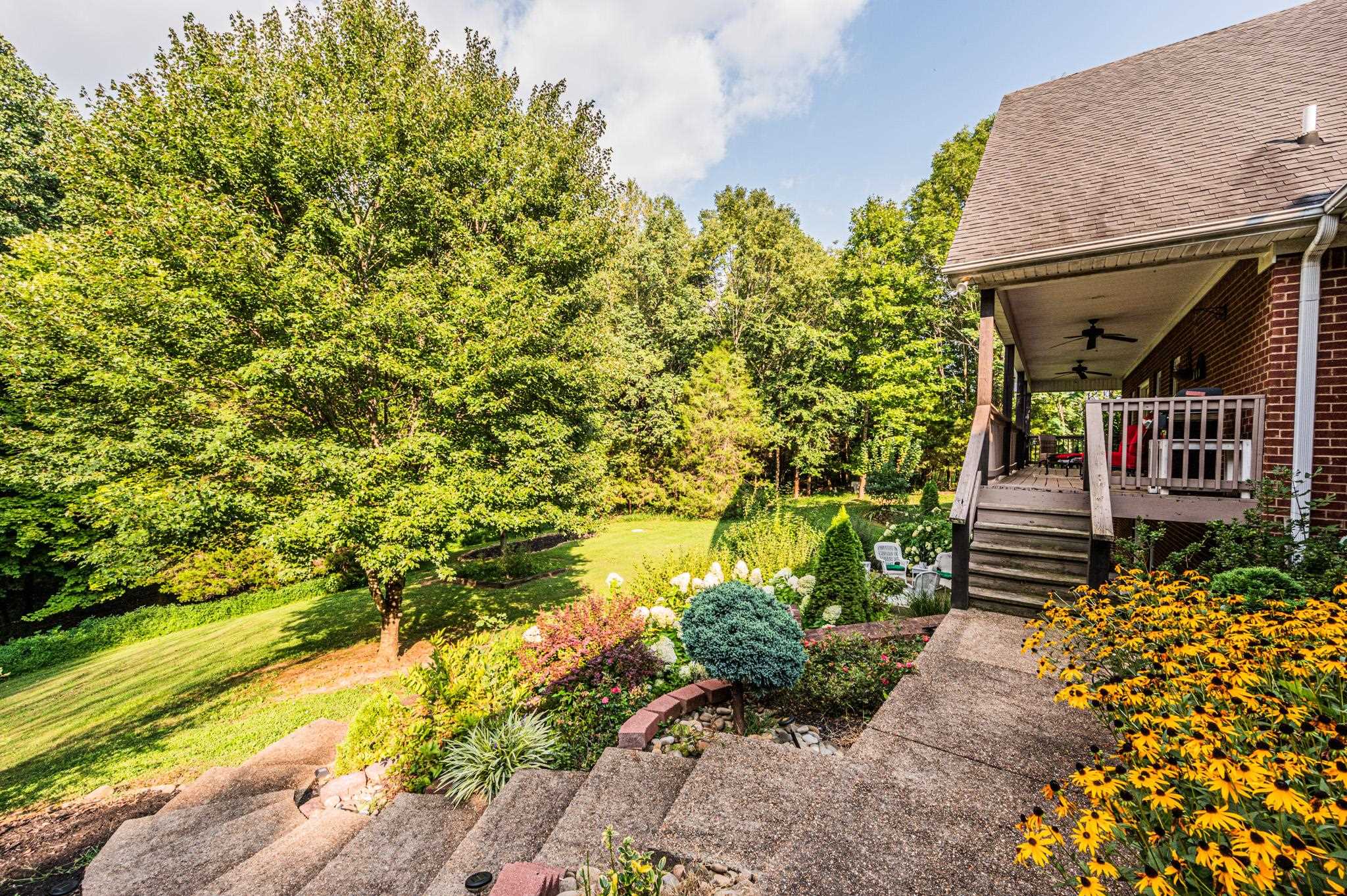 470 Goss Parrish Road, Bowling Green, Kentucky 42103, 4 Bedrooms Bedrooms, ,3 BathroomsBathrooms,Single Family Residence,For Sale,Goss Parrish Road,87831