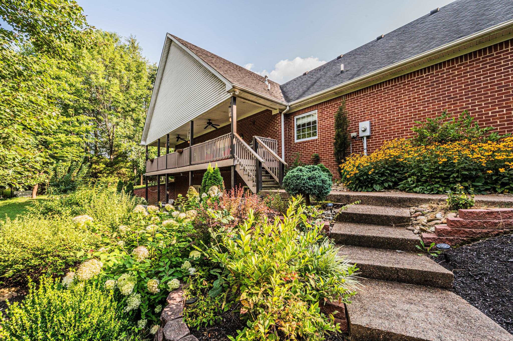 470 Goss Parrish Road, Bowling Green, Kentucky 42103, 4 Bedrooms Bedrooms, ,3 BathroomsBathrooms,Single Family Residence,For Sale,Goss Parrish Road,87831