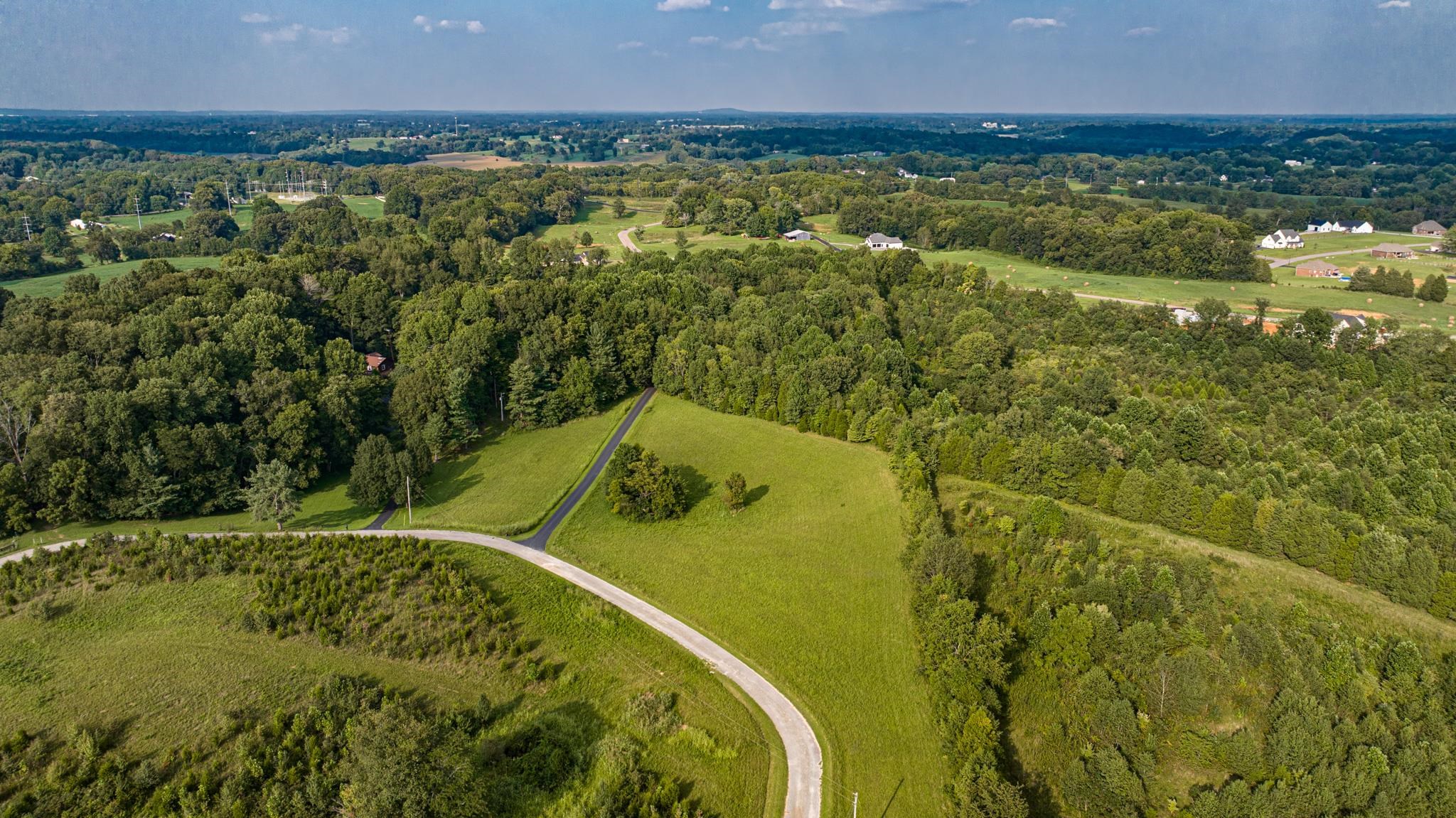 470 Goss Parrish Road, Bowling Green, Kentucky 42103, 4 Bedrooms Bedrooms, ,3 BathroomsBathrooms,Single Family Residence,For Sale,Goss Parrish Road,87831