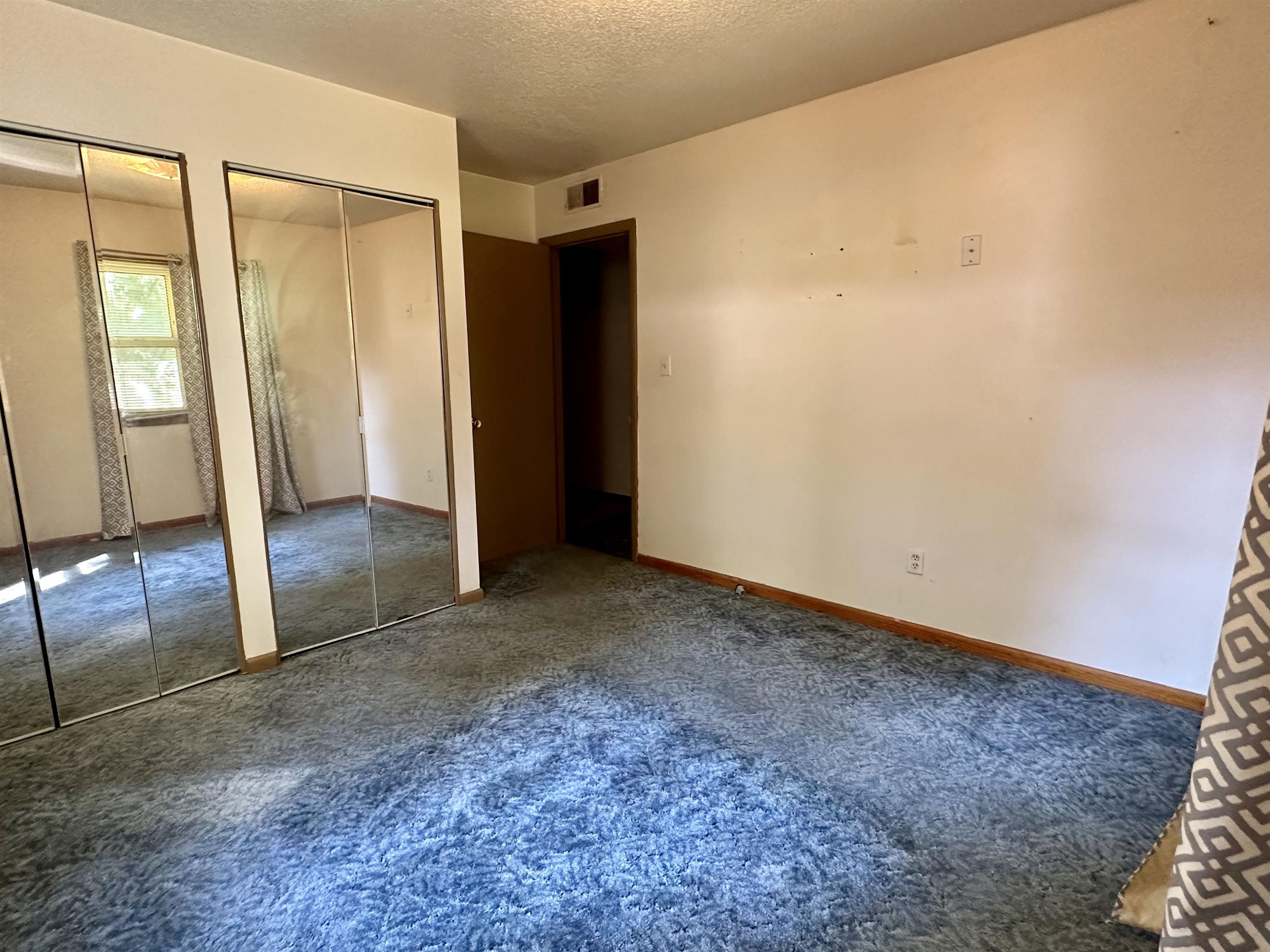 2915 Yosemite Drive, Owensboro, Kentucky 42301, 3 Bedrooms Bedrooms, ,1 BathroomBathrooms,Single Family Residence,For Sale,Yosemite Drive,87839
