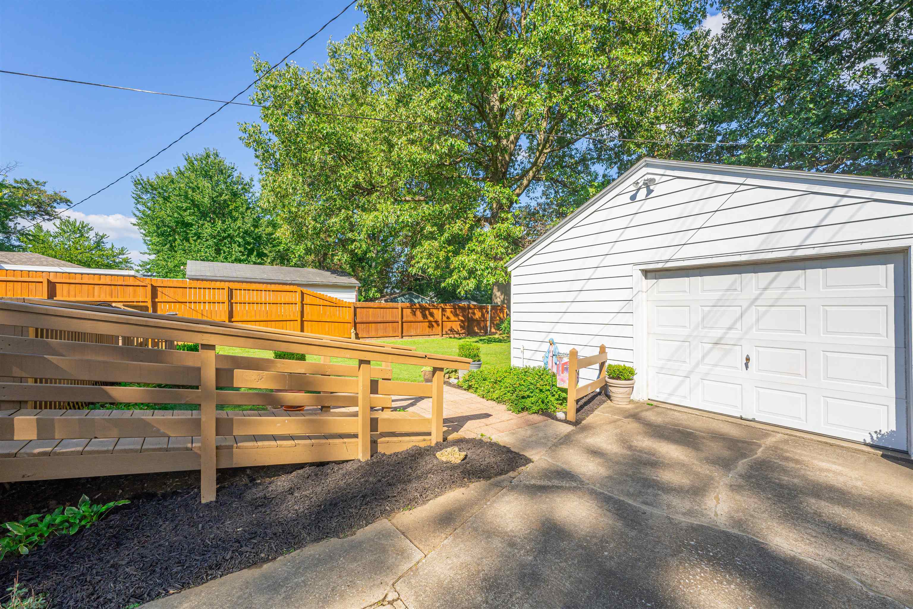 3825 Steele Drive, Owensboro, Kentucky 42303, 3 Bedrooms Bedrooms, ,1 BathroomBathrooms,Single Family Residence,For Sale,Steele Drive,87840