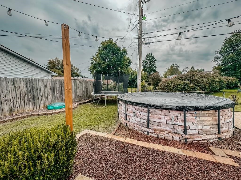 1610 Mohawk Dr., Owensboro, Kentucky 42301, 3 Bedrooms Bedrooms, ,1 BathroomBathrooms,Single Family Residence,For Sale,Mohawk Dr.,87841