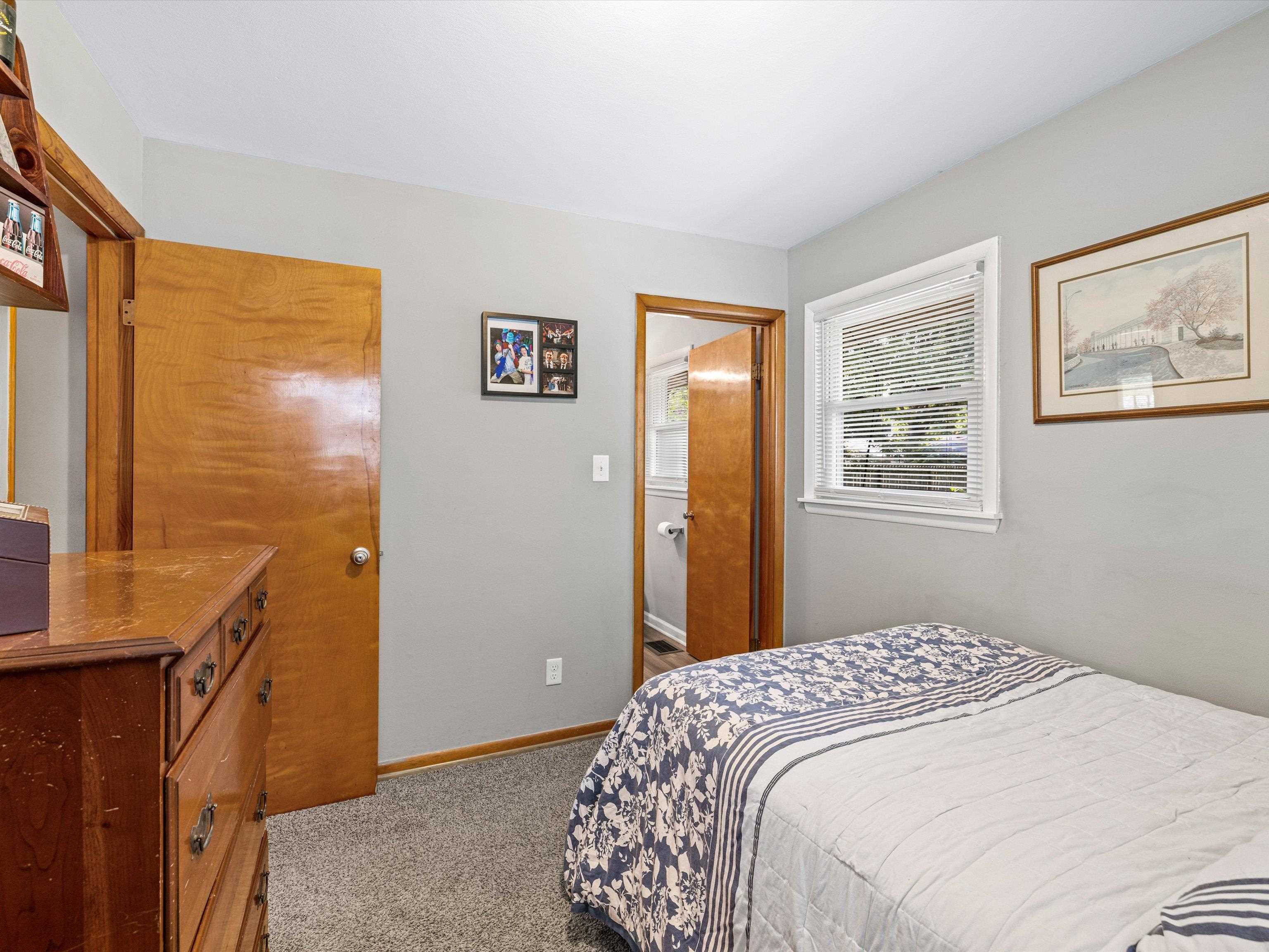 621 Amherst Drive, Owensboro, Kentucky 42303, 3 Bedrooms Bedrooms, ,1 BathroomBathrooms,Single Family Residence,For Sale,Amherst Drive,87846