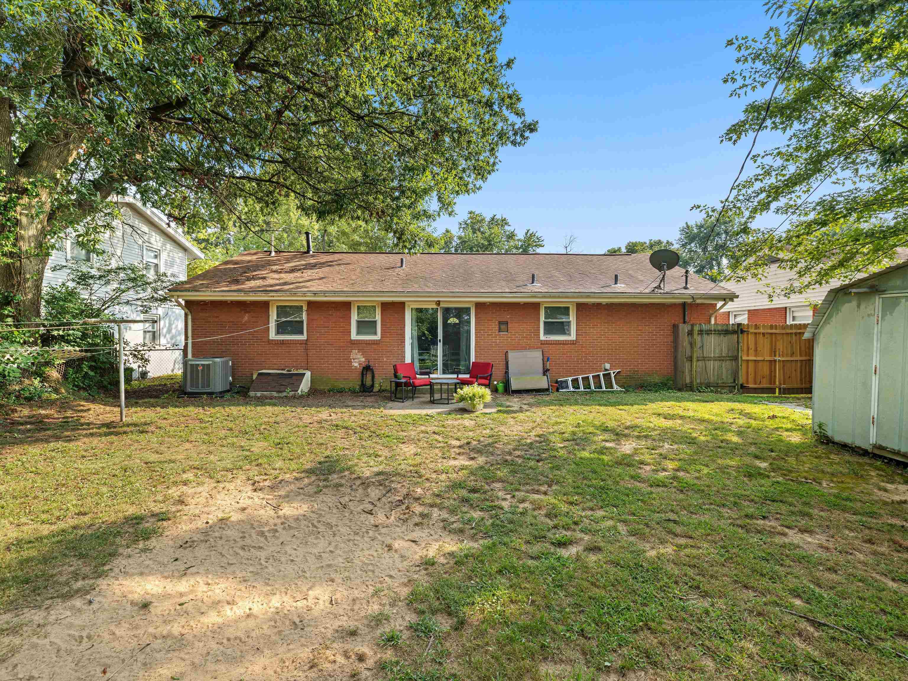 621 Amherst Drive, Owensboro, Kentucky 42303, 3 Bedrooms Bedrooms, ,1 BathroomBathrooms,Single Family Residence,For Sale,Amherst Drive,87846