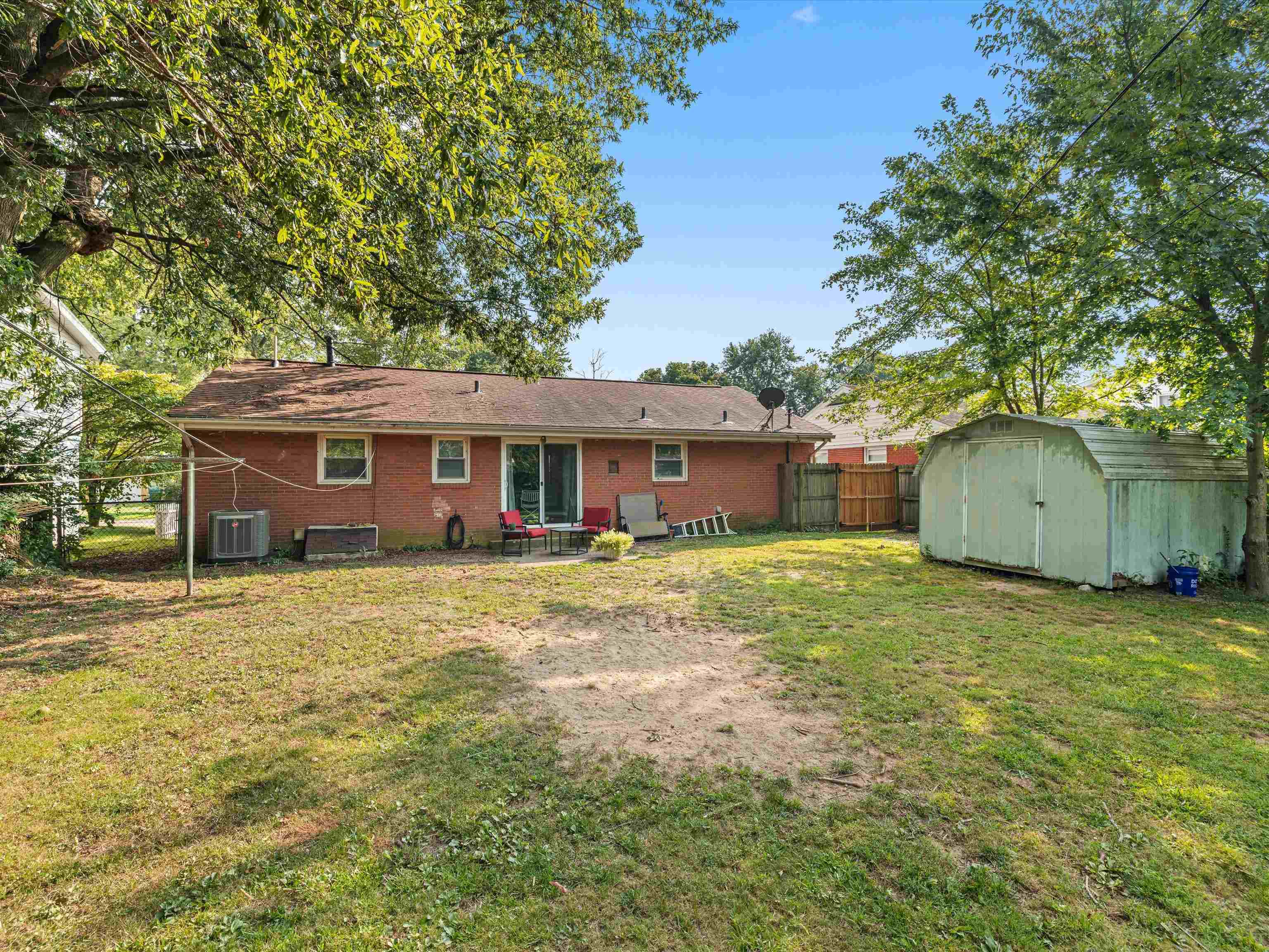621 Amherst Drive, Owensboro, Kentucky 42303, 3 Bedrooms Bedrooms, ,1 BathroomBathrooms,Single Family Residence,For Sale,Amherst Drive,87846