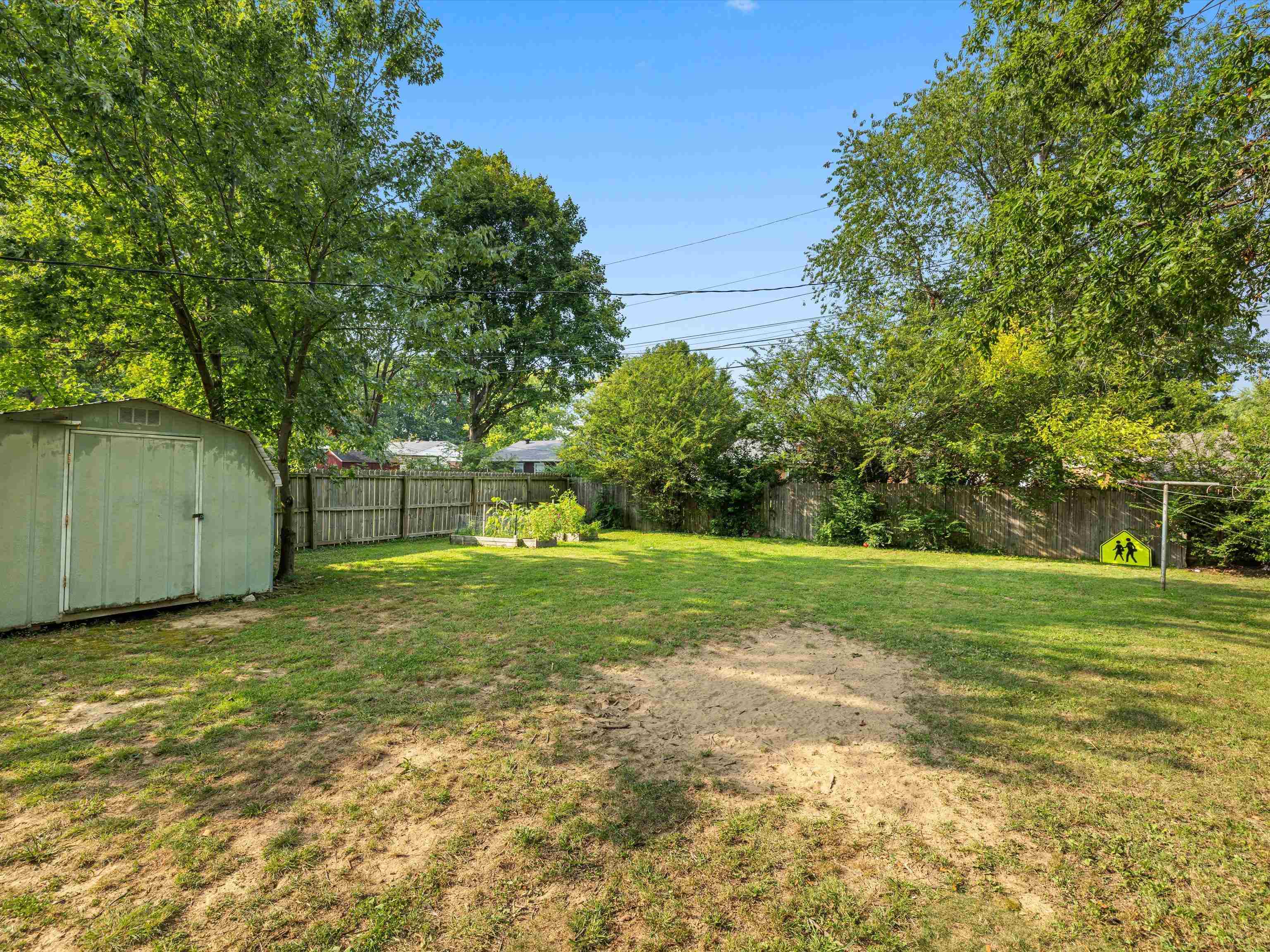 621 Amherst Drive, Owensboro, Kentucky 42303, 3 Bedrooms Bedrooms, ,1 BathroomBathrooms,Single Family Residence,For Sale,Amherst Drive,87846