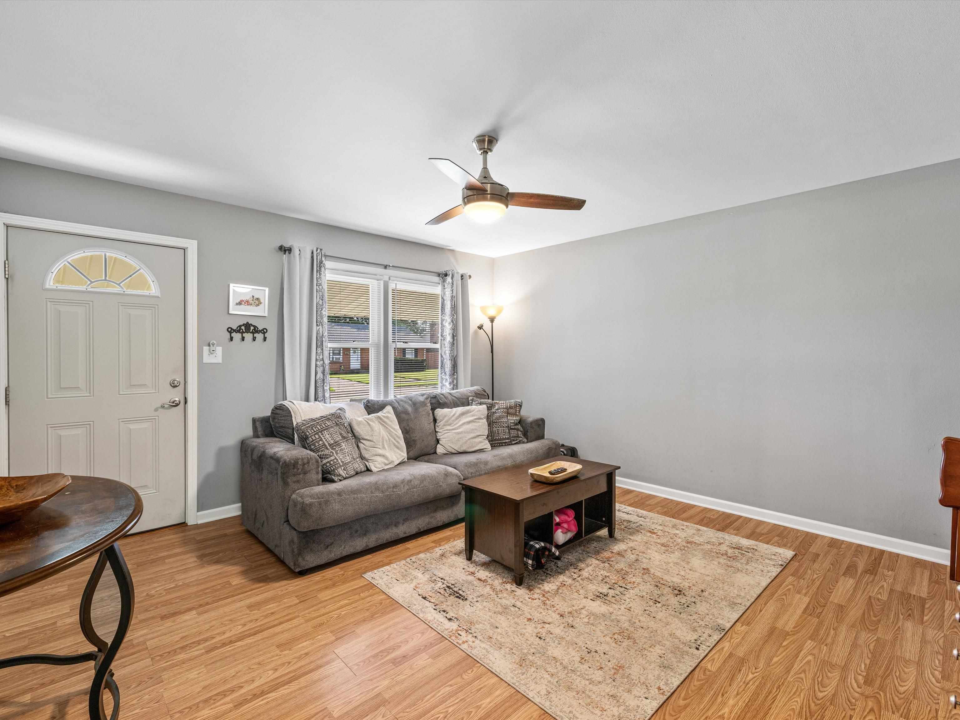 621 Amherst Drive, Owensboro, Kentucky 42303, 3 Bedrooms Bedrooms, ,1 BathroomBathrooms,Single Family Residence,For Sale,Amherst Drive,87846