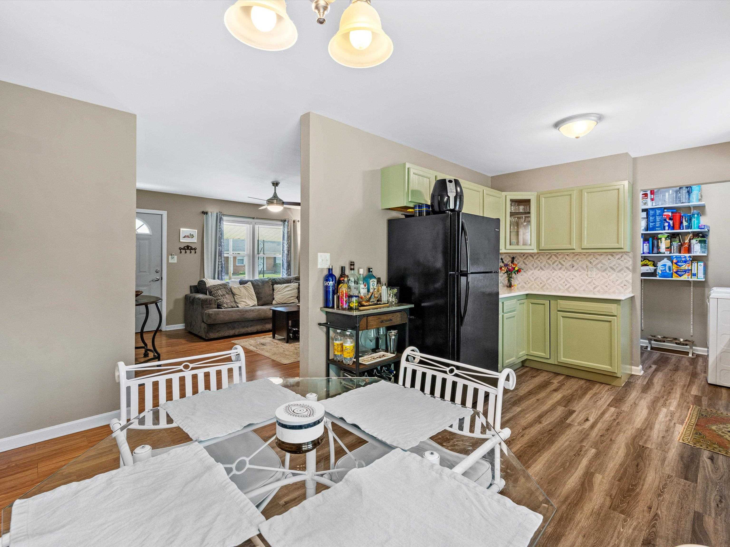 621 Amherst Drive, Owensboro, Kentucky 42303, 3 Bedrooms Bedrooms, ,1 BathroomBathrooms,Single Family Residence,For Sale,Amherst Drive,87846