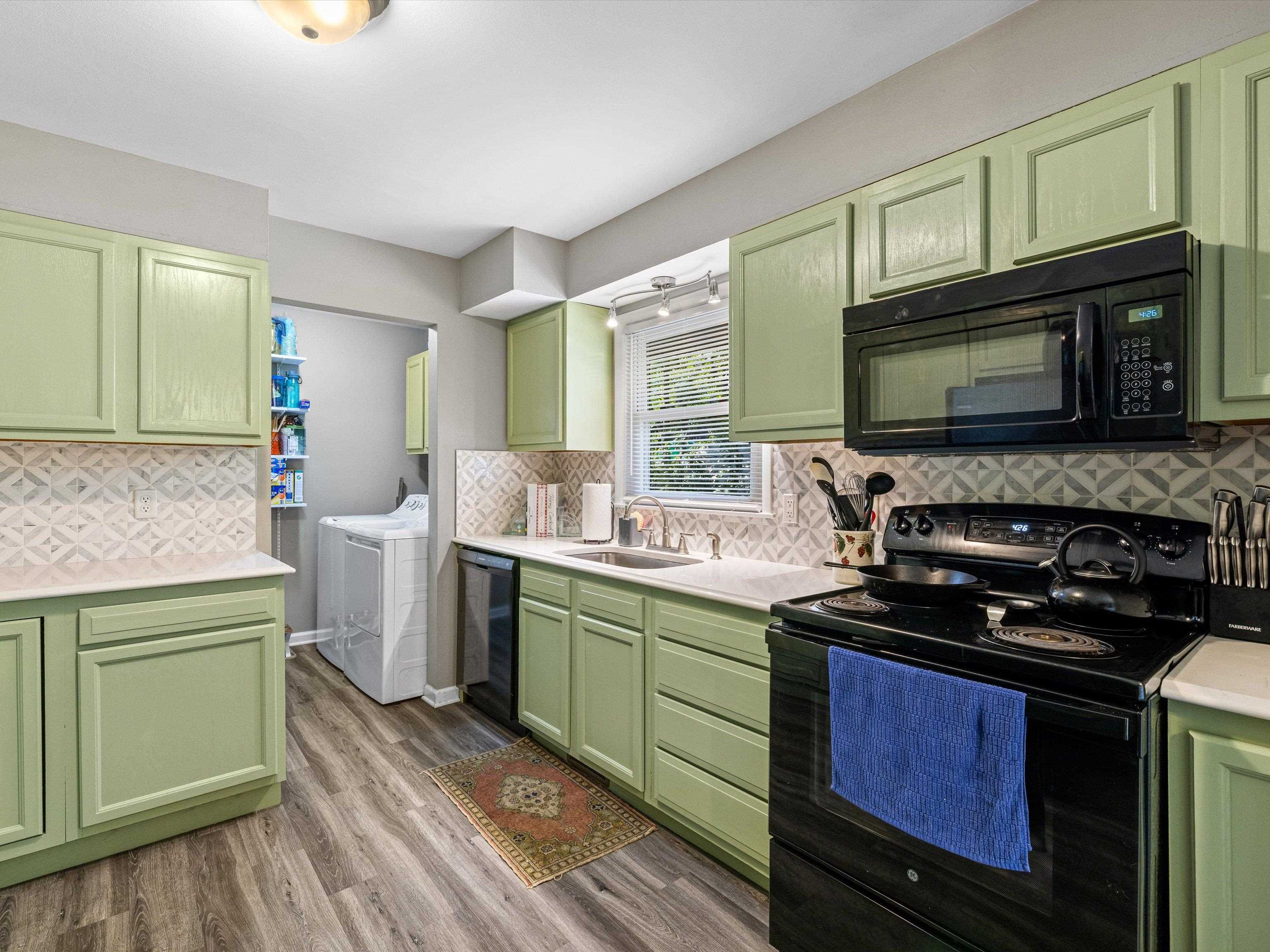 621 Amherst Drive, Owensboro, Kentucky 42303, 3 Bedrooms Bedrooms, ,1 BathroomBathrooms,Single Family Residence,For Sale,Amherst Drive,87846
