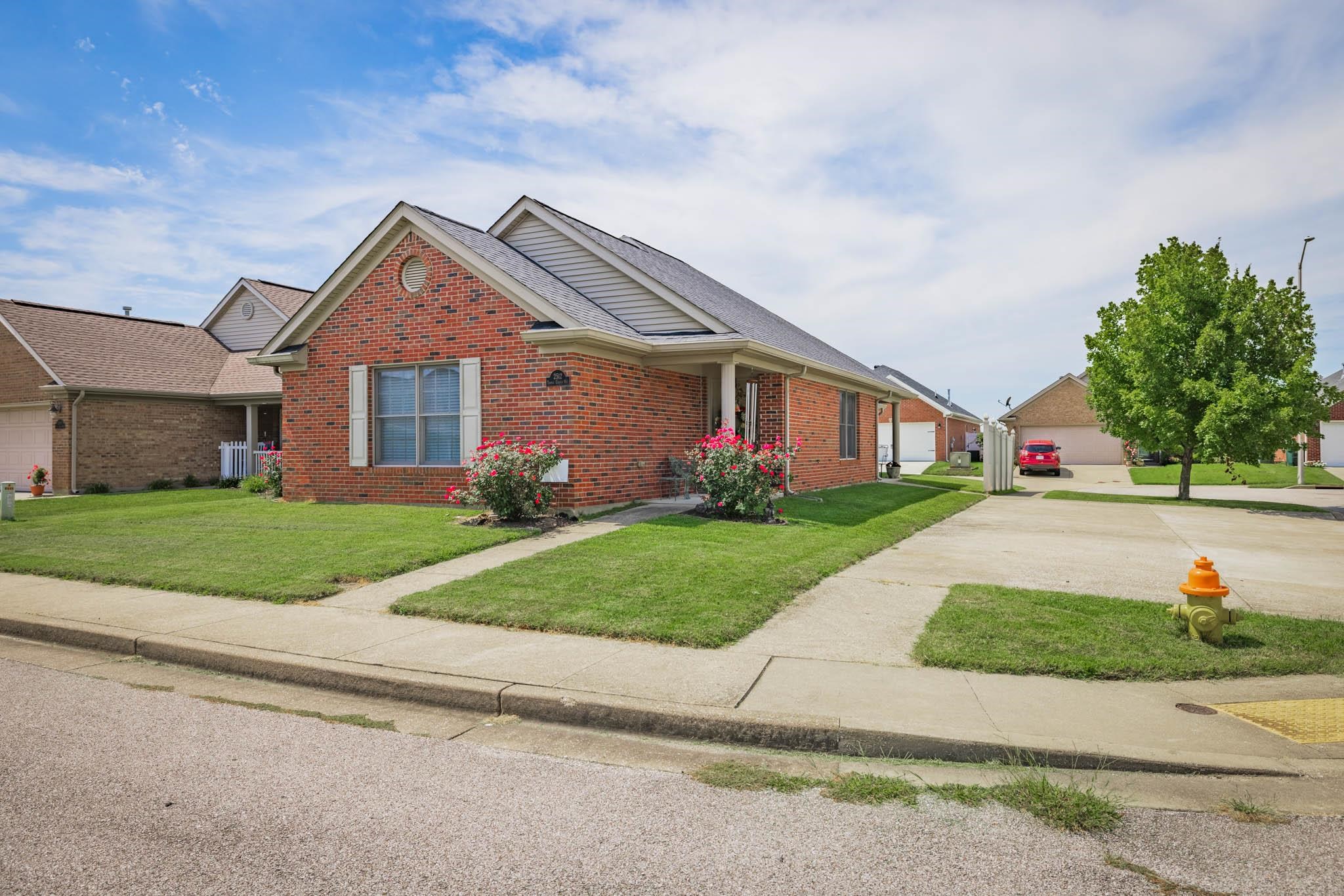 2512 Triple Crown Way, Owensboro, Kentucky 42301, 2 Bedrooms Bedrooms, ,2 BathroomsBathrooms,Single Family Residence,For Sale,Triple Crown Way,87851