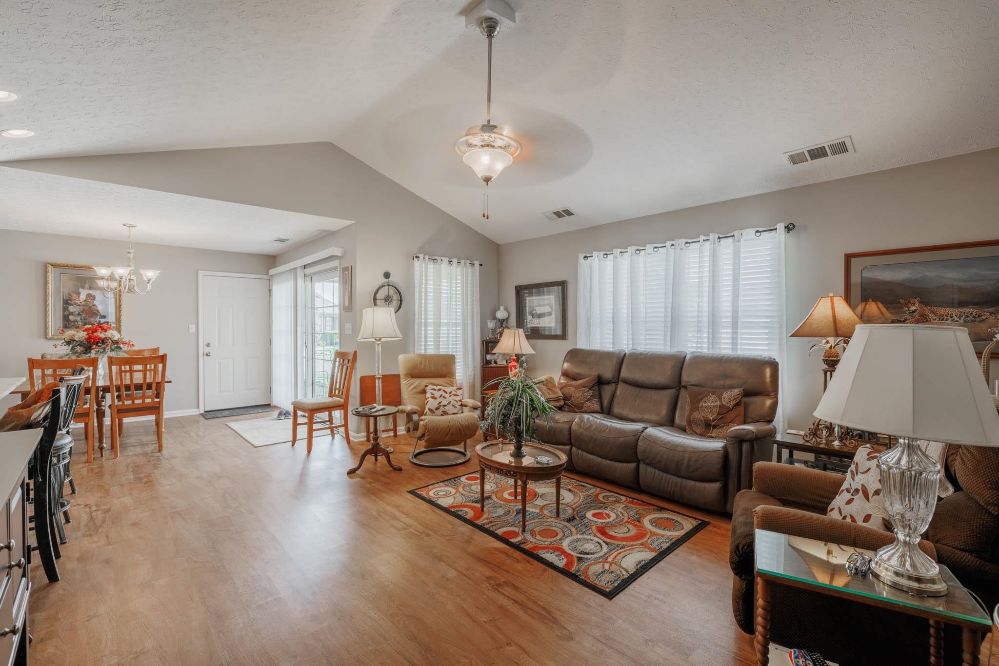 2512 Triple Crown Way, Owensboro, Kentucky 42301, 2 Bedrooms Bedrooms, ,2 BathroomsBathrooms,Single Family Residence,For Sale,Triple Crown Way,87851