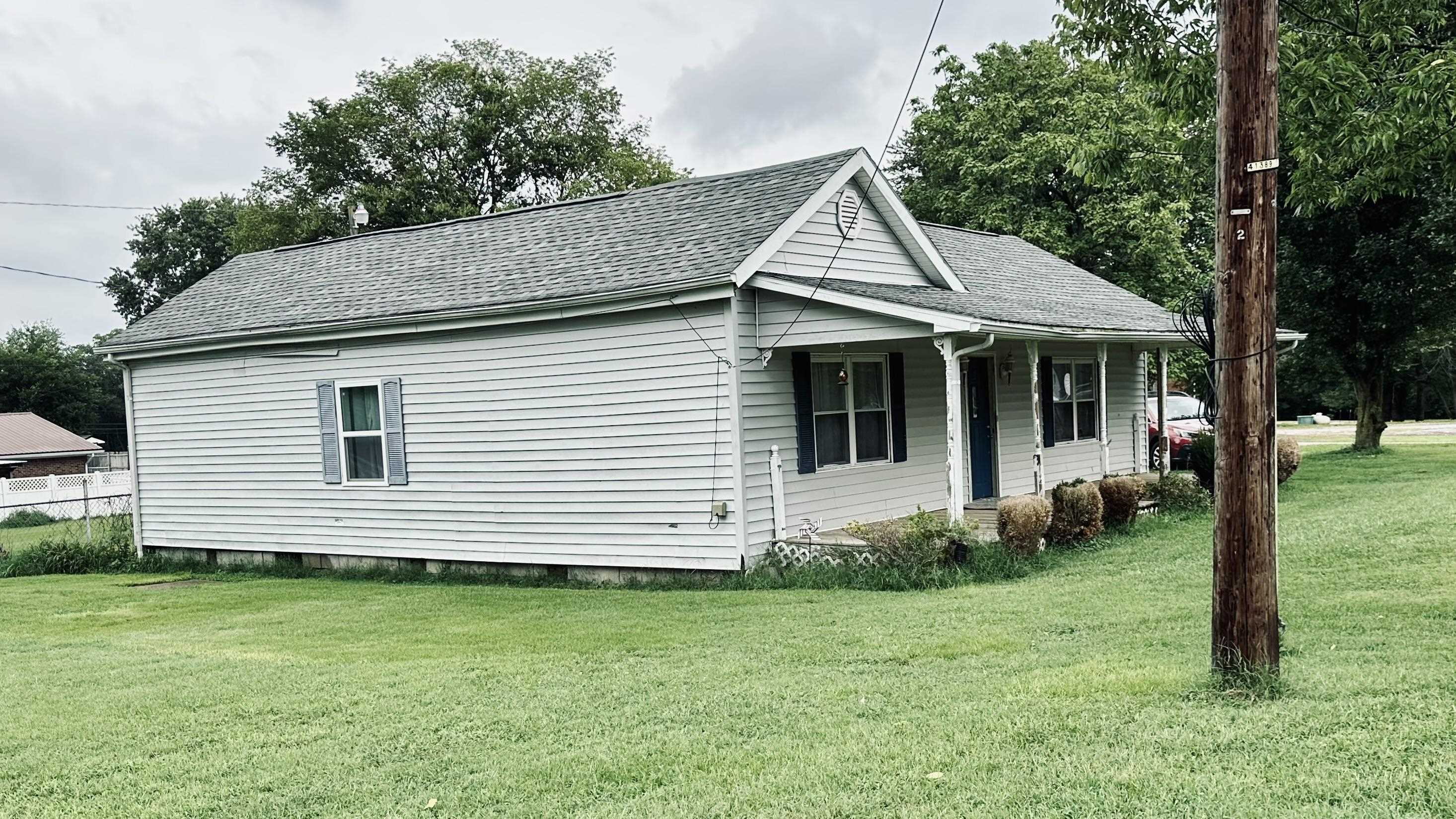98 Main Street, Rockport, Kentucky 42369, 3 Bedrooms Bedrooms, ,1 BathroomBathrooms,Single Family Residence,For Sale,Main Street,87853