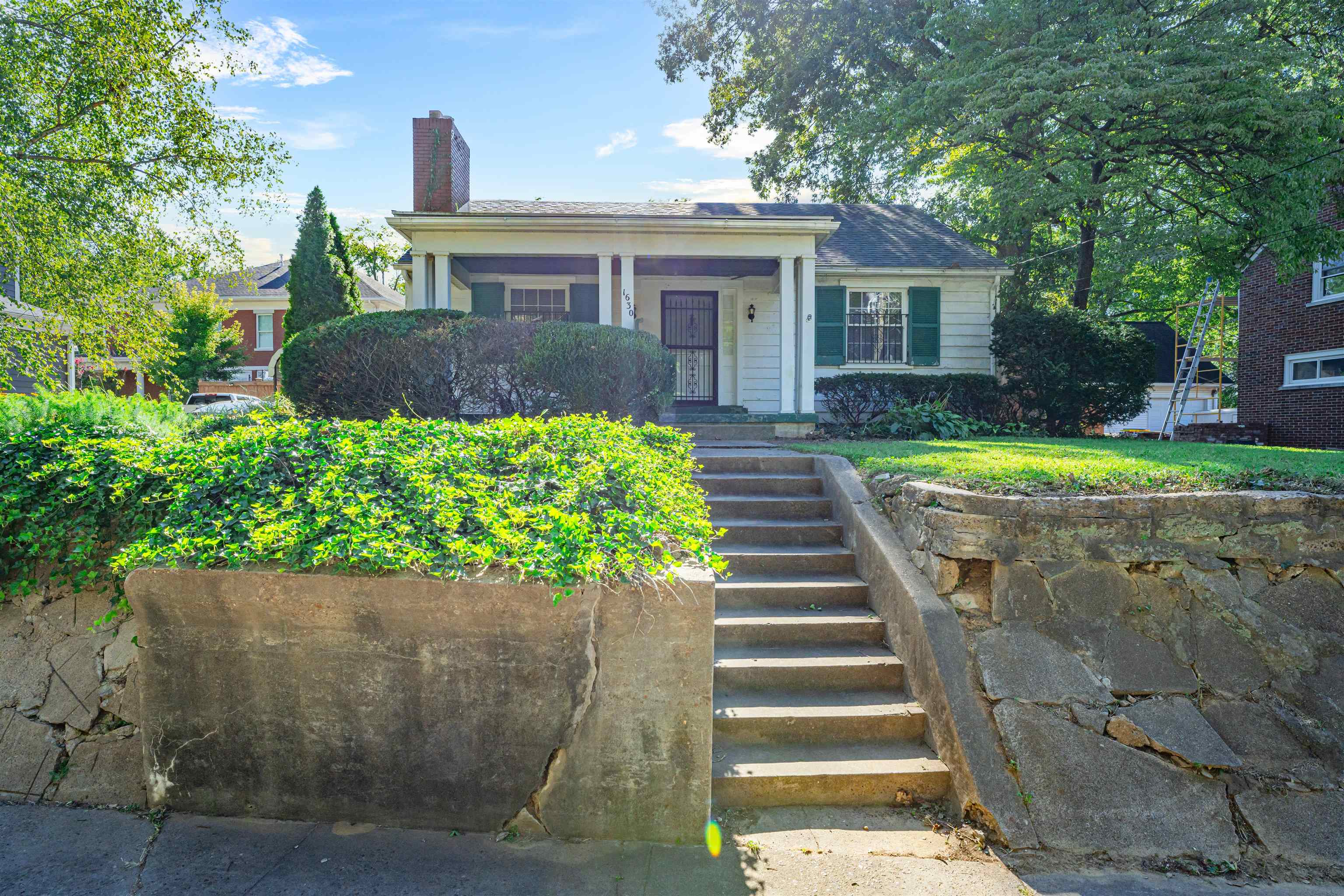 1630 Walnut Street, Owensboro, Kentucky 42301, 1 Bedroom Bedrooms, ,1 BathroomBathrooms,Single Family Residence,For Sale,Walnut Street,87855