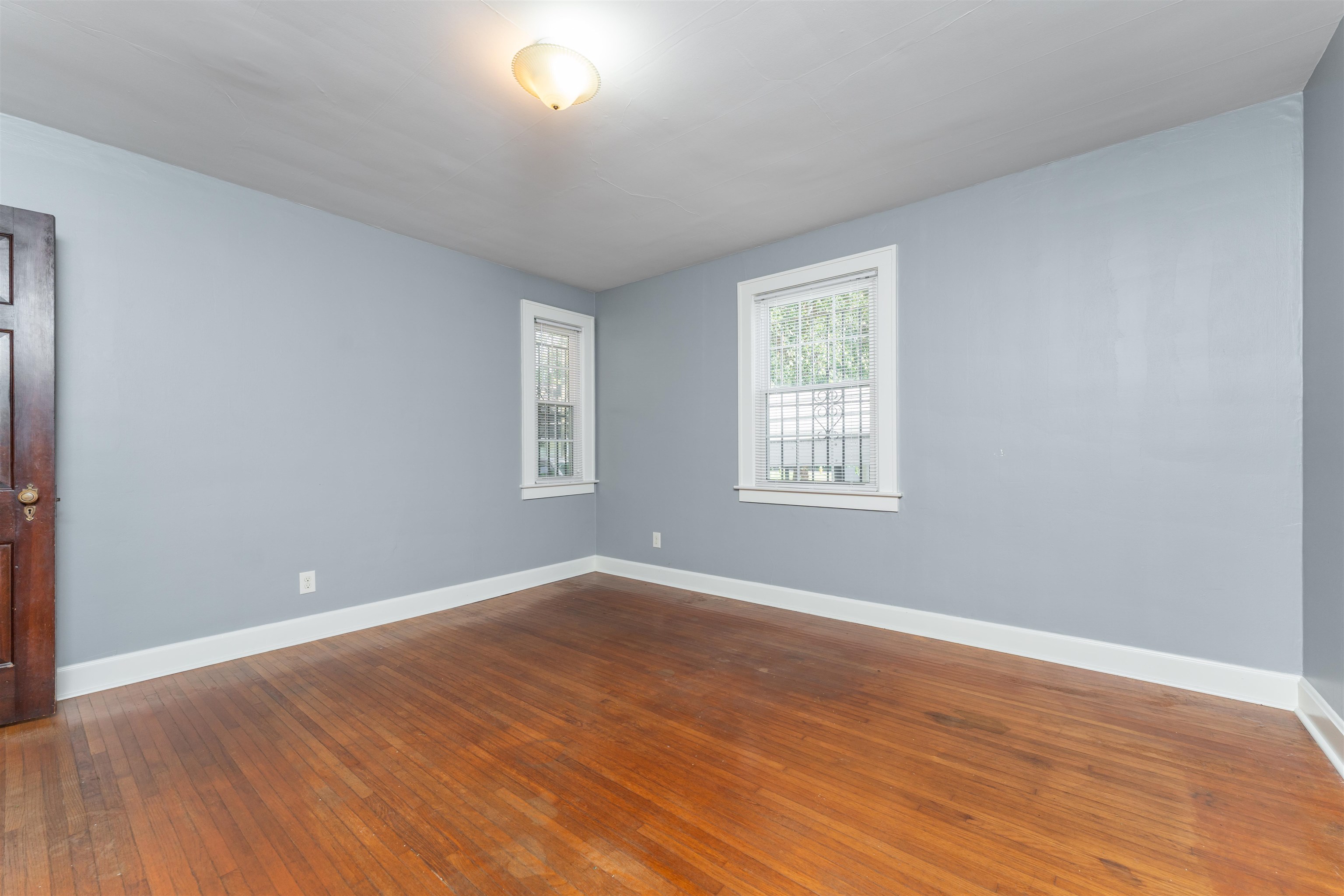 1630 Walnut Street, Owensboro, Kentucky 42301, 1 Bedroom Bedrooms, ,1 BathroomBathrooms,Single Family Residence,For Sale,Walnut Street,87855