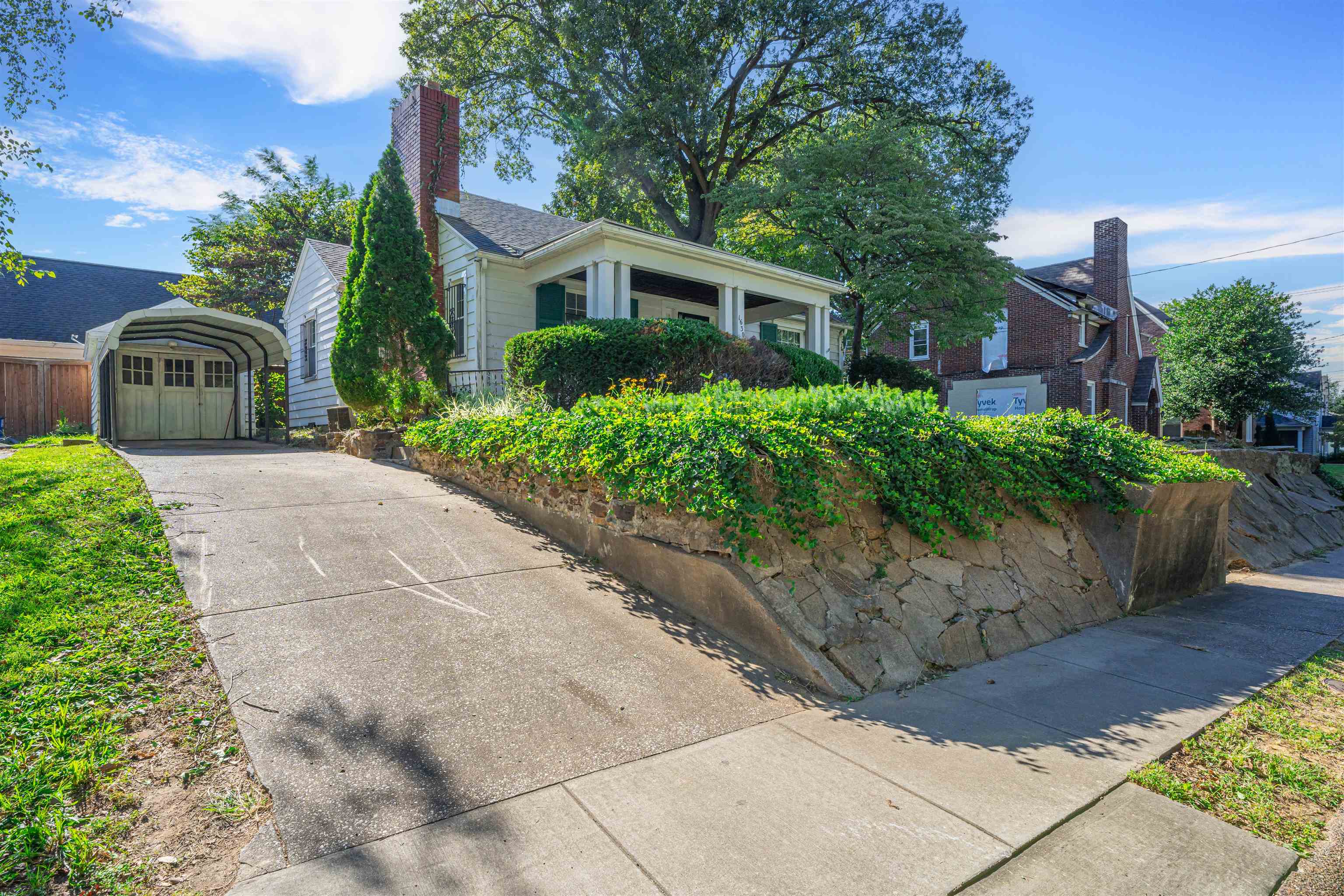 1630 Walnut Street, Owensboro, Kentucky 42301, 1 Bedroom Bedrooms, ,1 BathroomBathrooms,Single Family Residence,For Sale,Walnut Street,87855