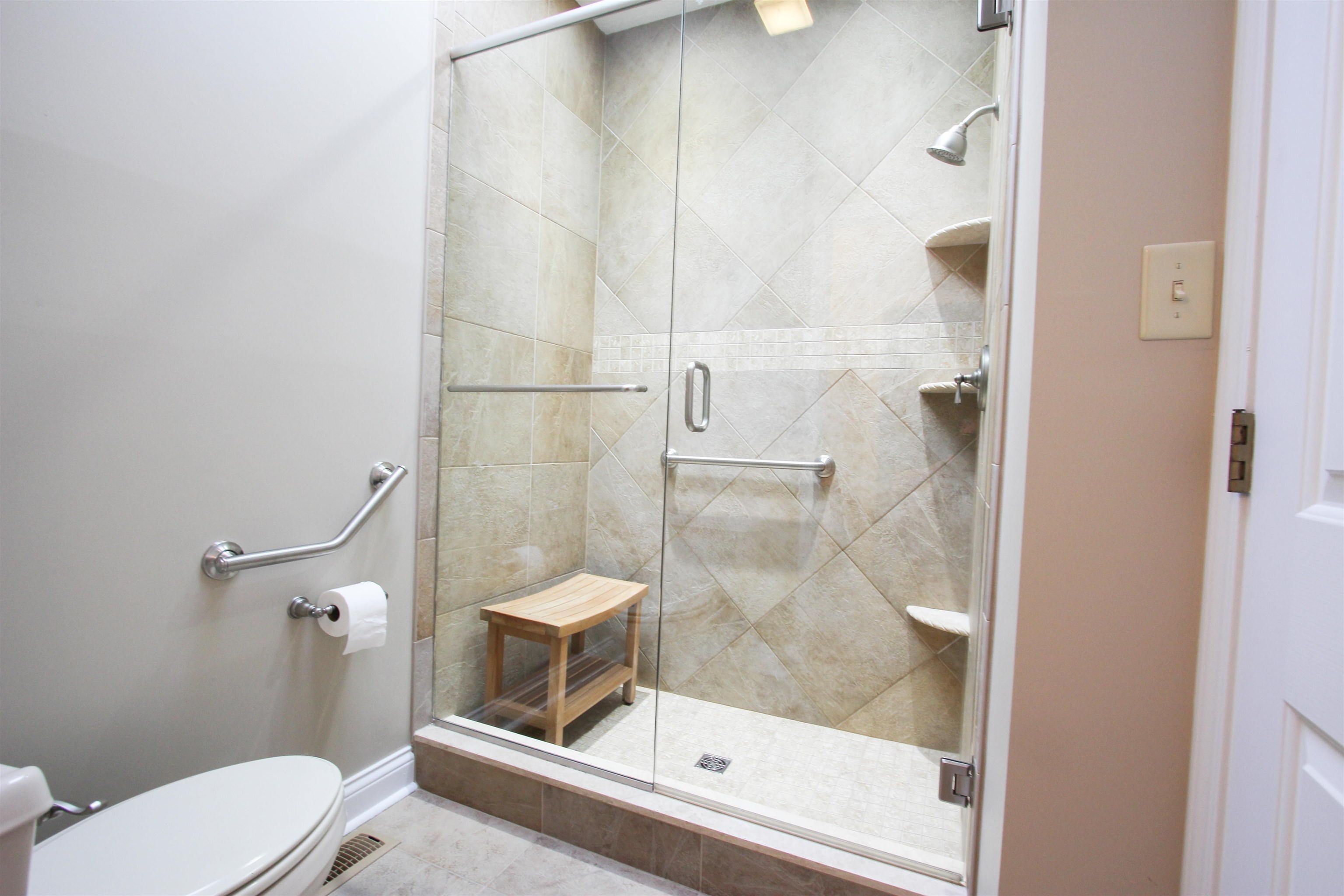 2033 Wimbledon Court, Owensboro, Kentucky 42301, 3 Bedrooms Bedrooms, ,2 BathroomsBathrooms,Single Family Residence,For Sale,Wimbledon Court,87856