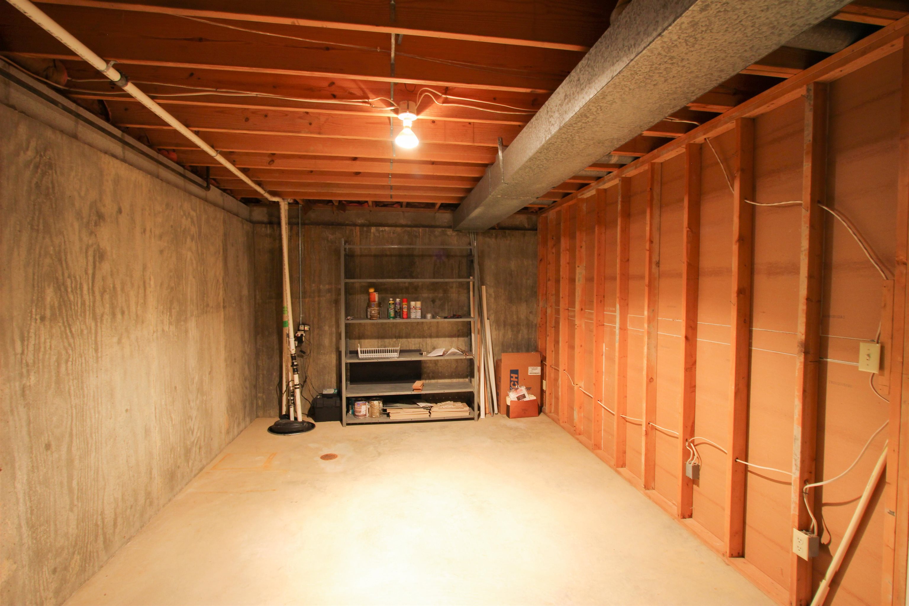 2033 Wimbledon Court, Owensboro, Kentucky 42301, 3 Bedrooms Bedrooms, ,2 BathroomsBathrooms,Single Family Residence,For Sale,Wimbledon Court,87856