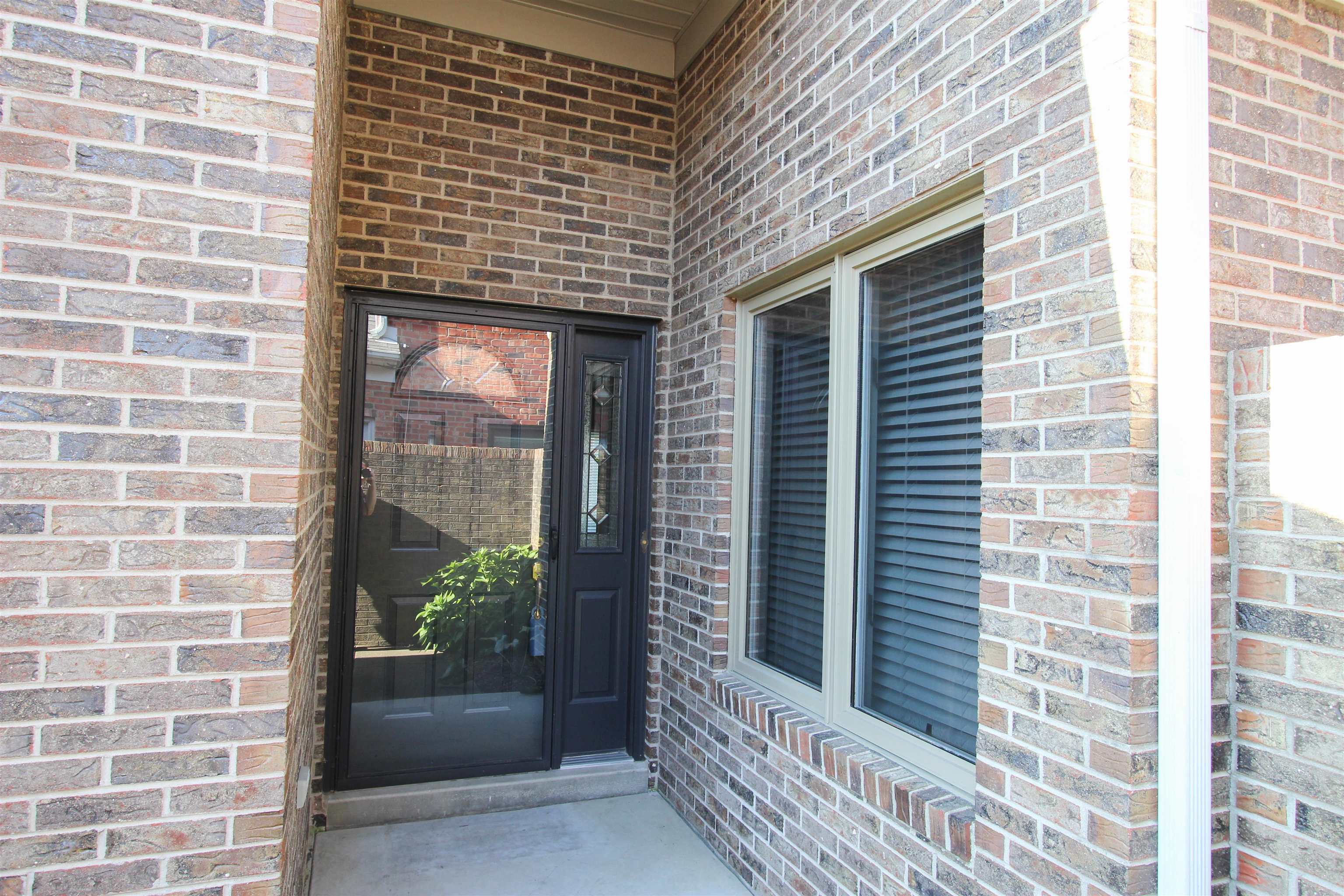 2033 Wimbledon Court, Owensboro, Kentucky 42301, 3 Bedrooms Bedrooms, ,2 BathroomsBathrooms,Single Family Residence,For Sale,Wimbledon Court,87856