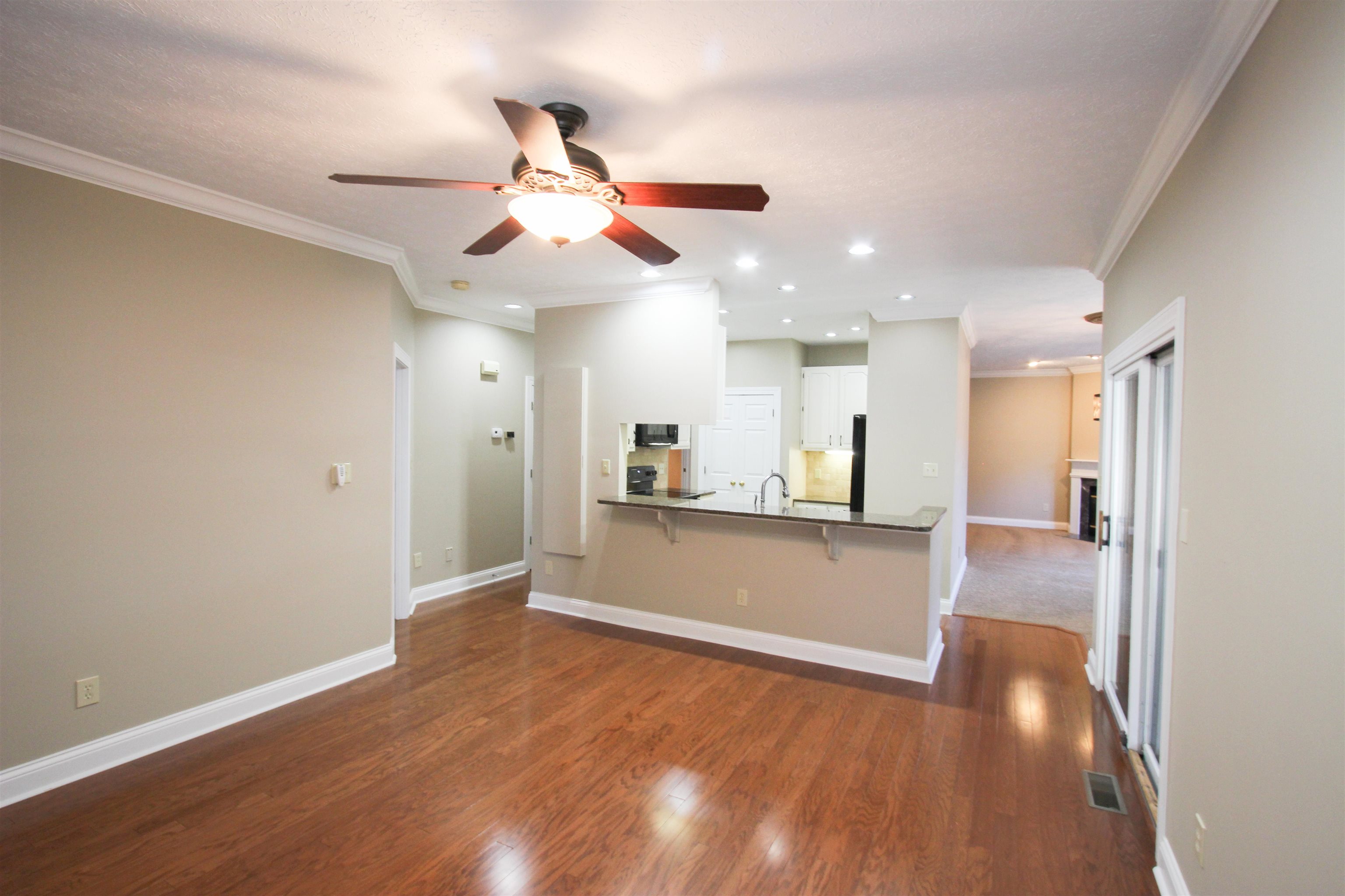 2033 Wimbledon Court, Owensboro, Kentucky 42301, 3 Bedrooms Bedrooms, ,2 BathroomsBathrooms,Single Family Residence,For Sale,Wimbledon Court,87856