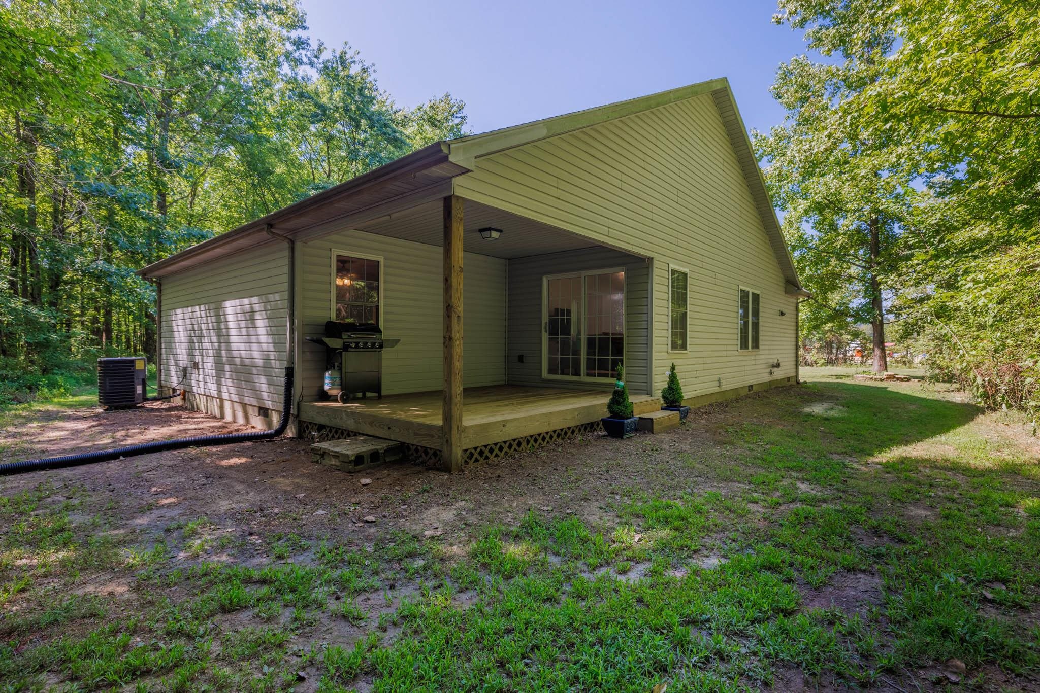 7671 Wayne Bridge Rd, Owensboro, Kentucky 42301, 2 Bedrooms Bedrooms, ,1 BathroomBathrooms,Single Family Residence,For Sale,Wayne Bridge Rd,87857