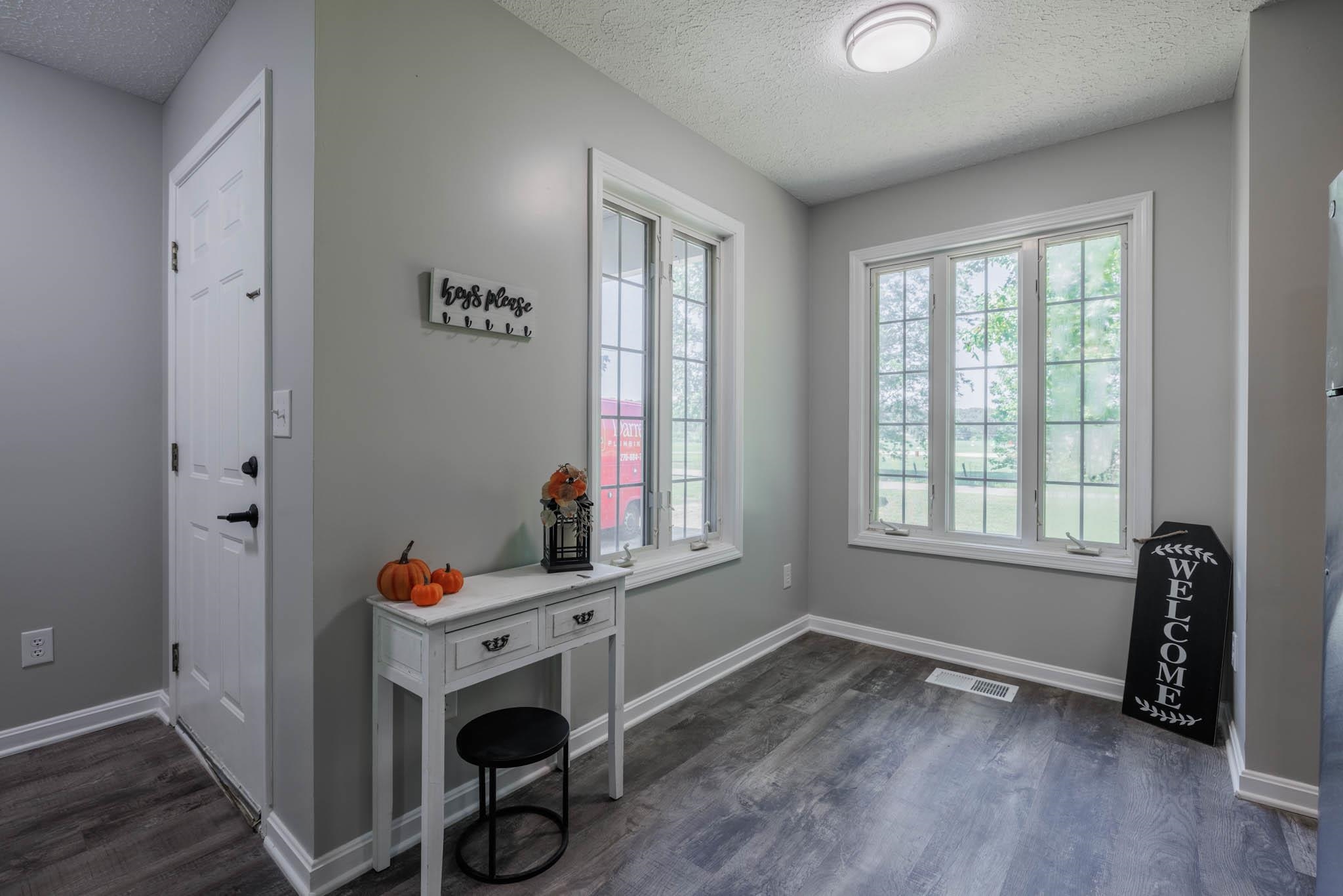 7671 Wayne Bridge Rd, Owensboro, Kentucky 42301, 2 Bedrooms Bedrooms, ,1 BathroomBathrooms,Single Family Residence,For Sale,Wayne Bridge Rd,87857