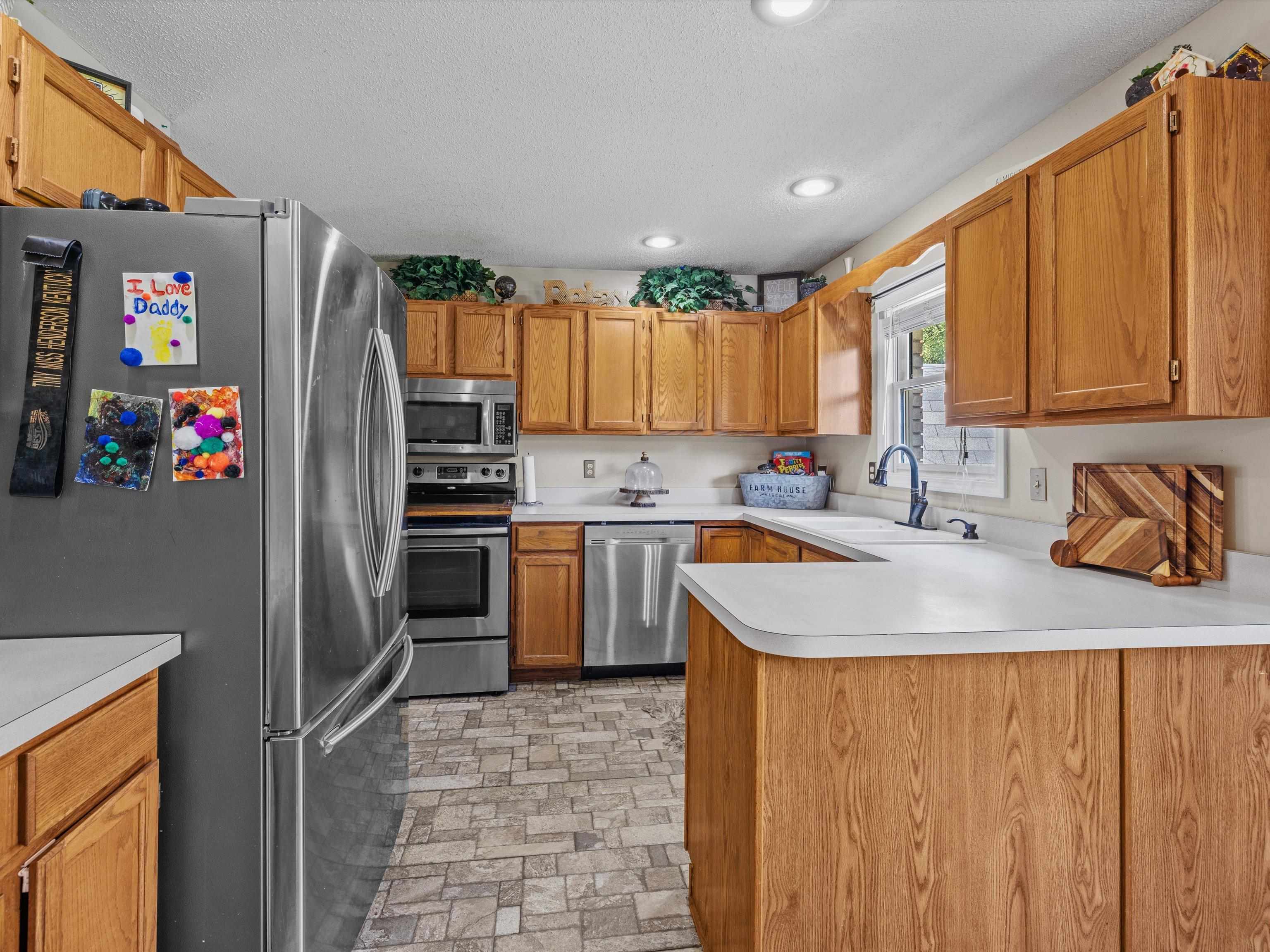771 Sinclair Ave, Henderson, Kentucky 42420, 4 Bedrooms Bedrooms, ,2 BathroomsBathrooms,Single Family Residence,For Sale,Sinclair Ave,87873