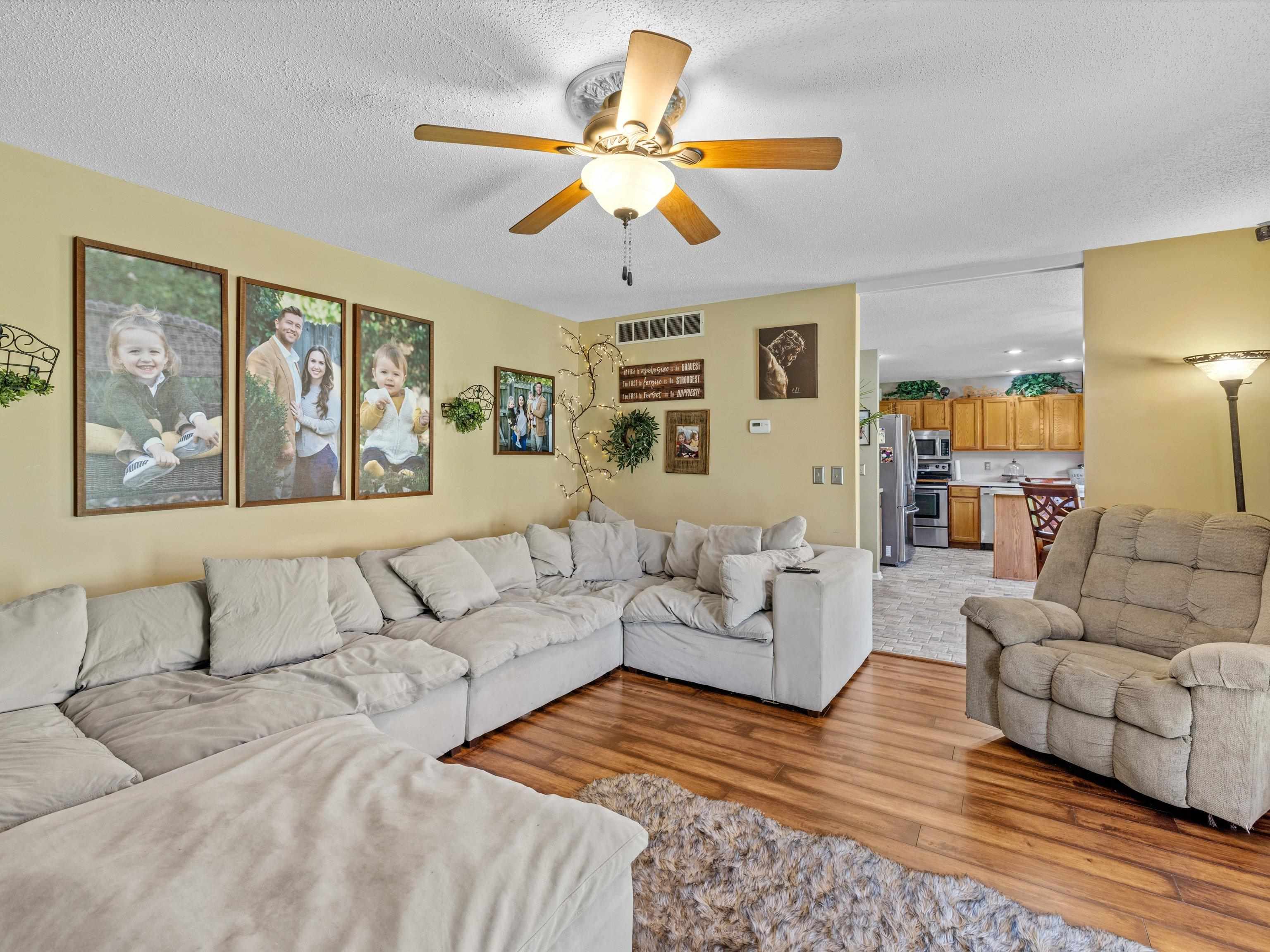 771 Sinclair Ave, Henderson, Kentucky 42420, 4 Bedrooms Bedrooms, ,2 BathroomsBathrooms,Single Family Residence,For Sale,Sinclair Ave,87873