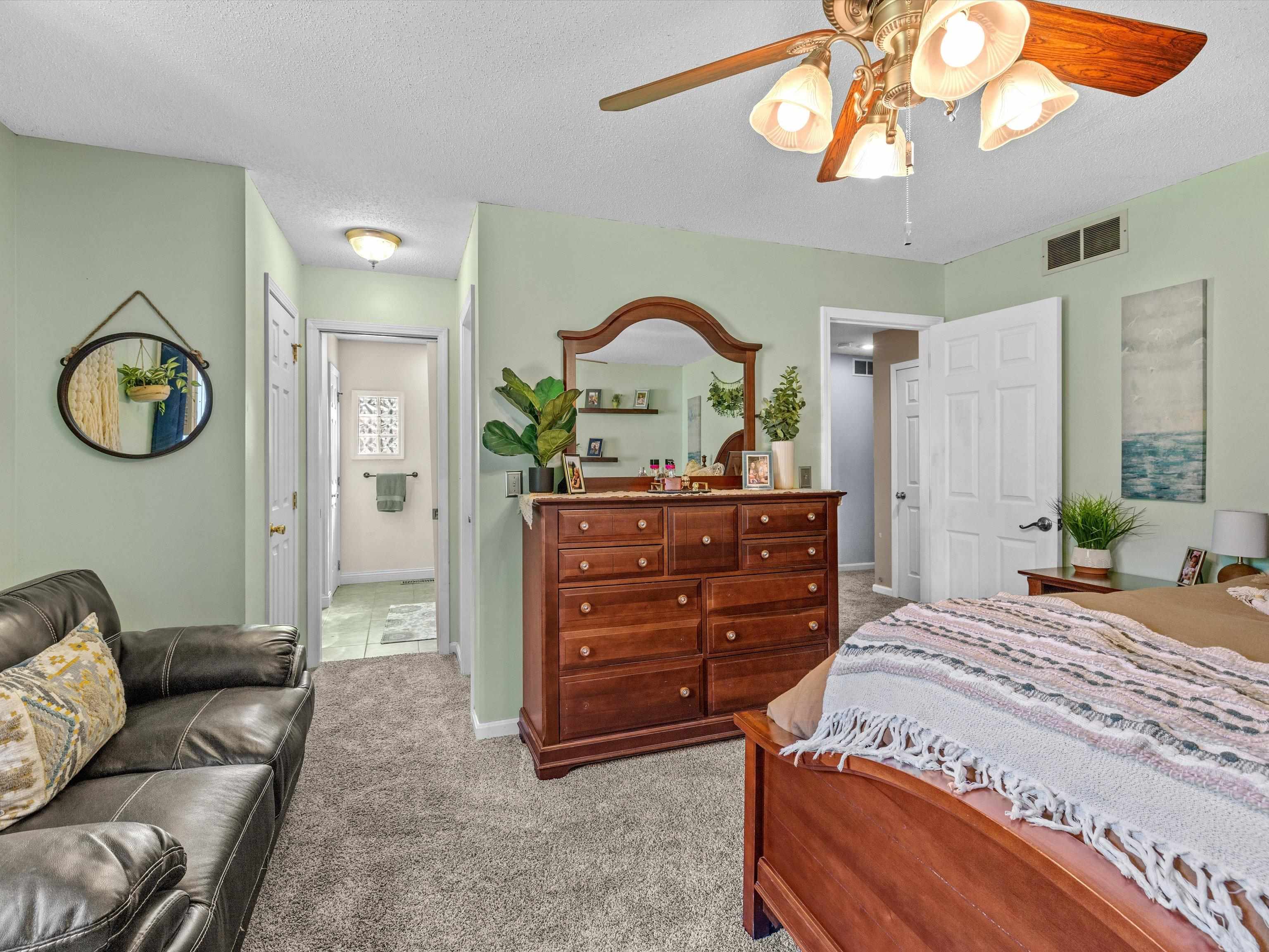 771 Sinclair Ave, Henderson, Kentucky 42420, 4 Bedrooms Bedrooms, ,2 BathroomsBathrooms,Single Family Residence,For Sale,Sinclair Ave,87873