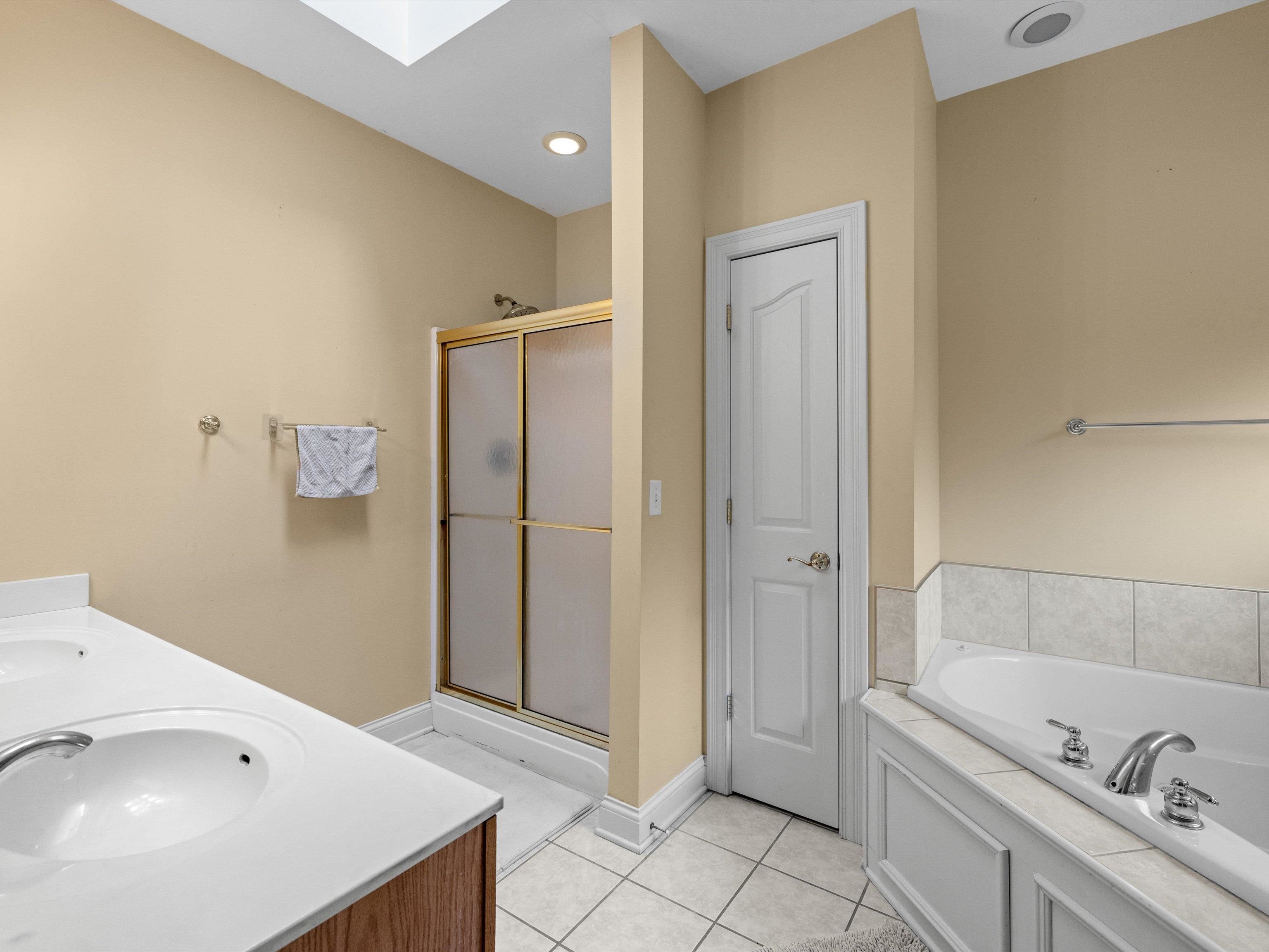 1229 Canary Loop, Fordsville, Kentucky 42343, 4 Bedrooms Bedrooms, ,3 BathroomsBathrooms,Single Family Residence,For Sale,Canary Loop,87875